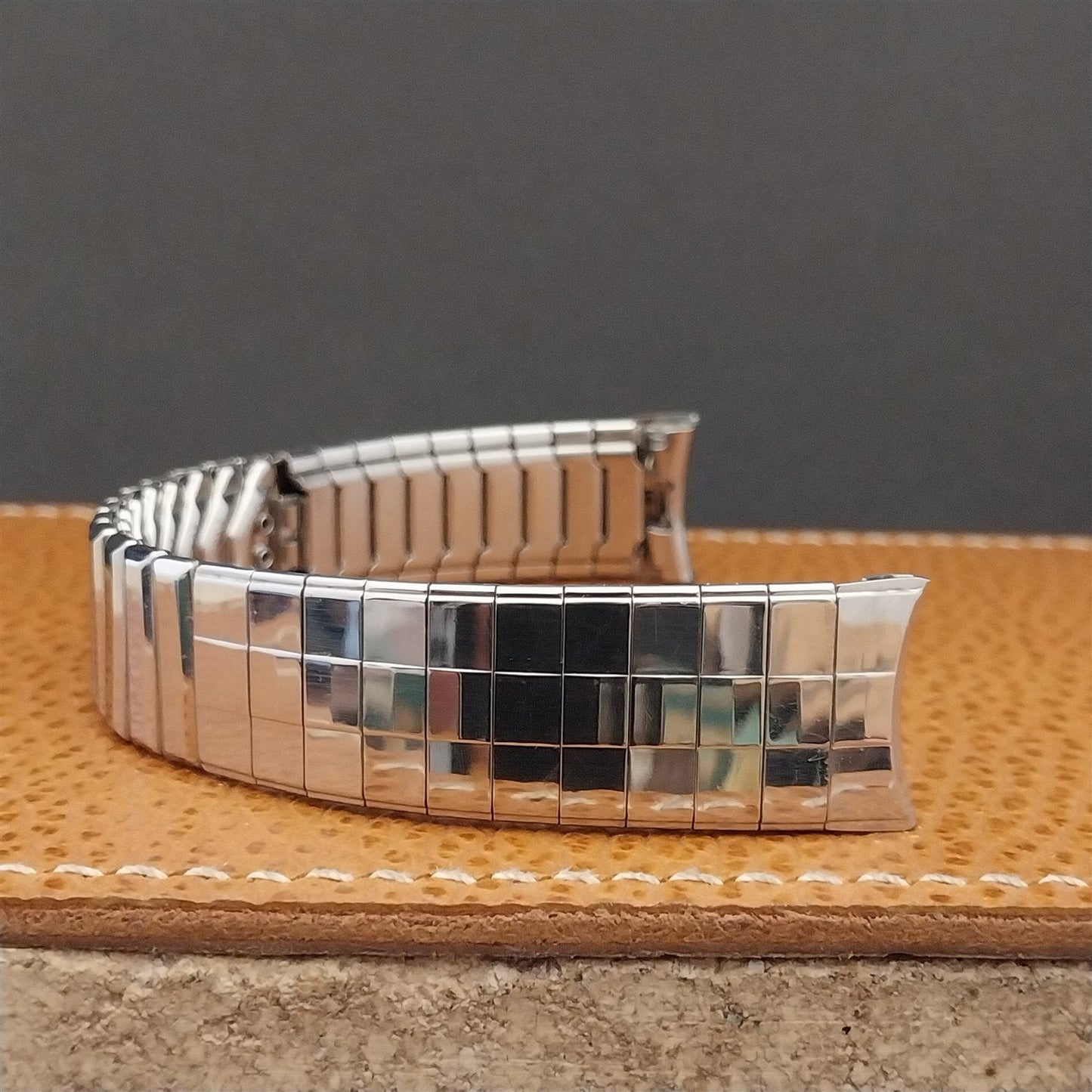 17.2mm 11/16" Kreisler USA Stainless Steel nos Unused 1960s Vintage Watch Band