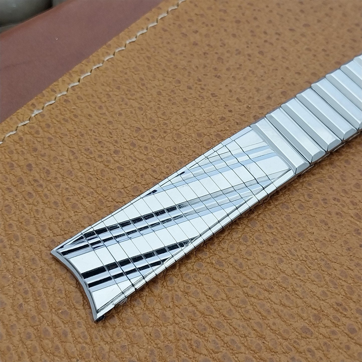 17.2mm Admiral Stainless Steel Stretch Classic 1960s Unused Vintage Watch Band