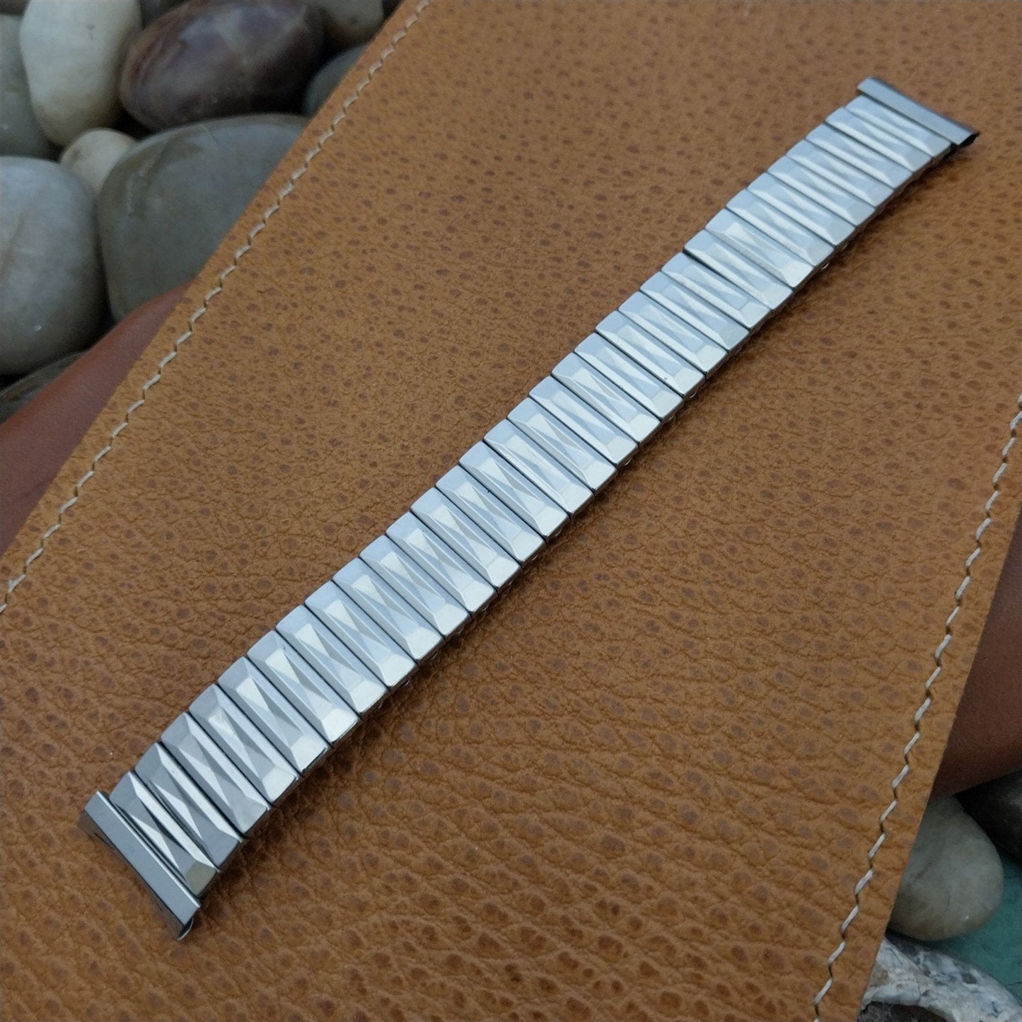 17.2mm Umat Stainless Steel nos Unused 1960s-1970s Vintage Watch Band