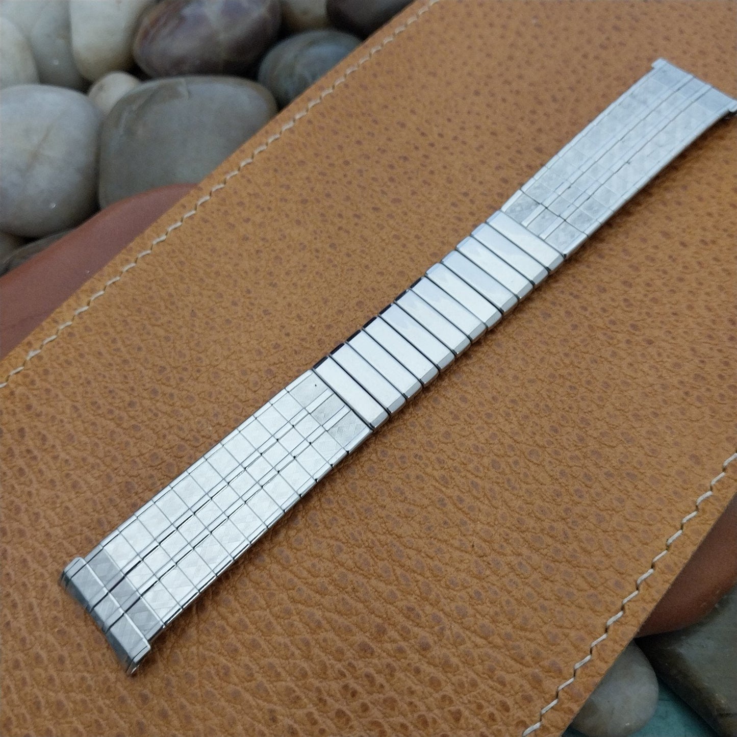 19mm 18mm 17.2mm Stainless Steel Toby Unused nos 1970s Vintage Watch Band