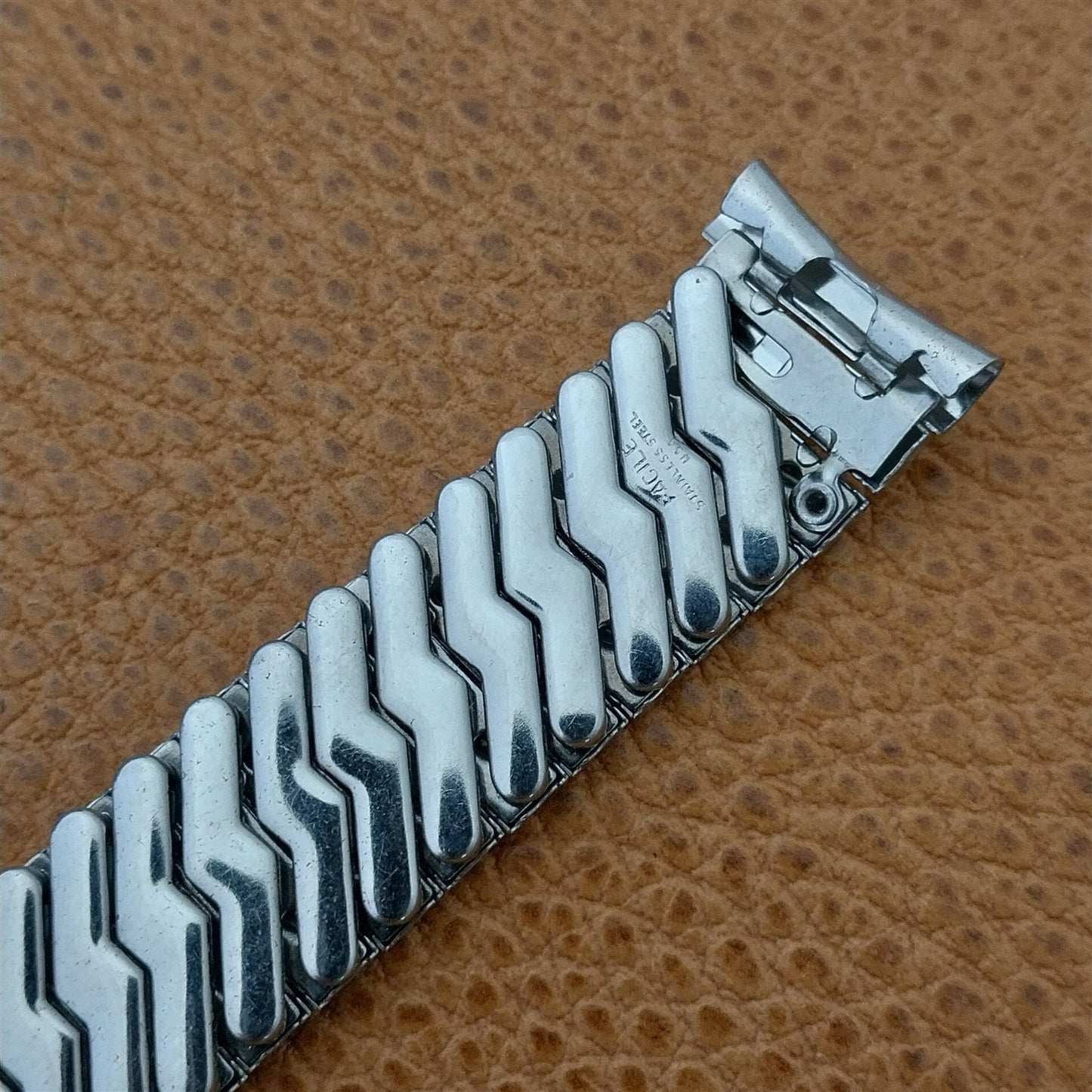 Facile 17mm Stainless Steel Expansion 1960s-1970s Unused nos Vintage Watch Band