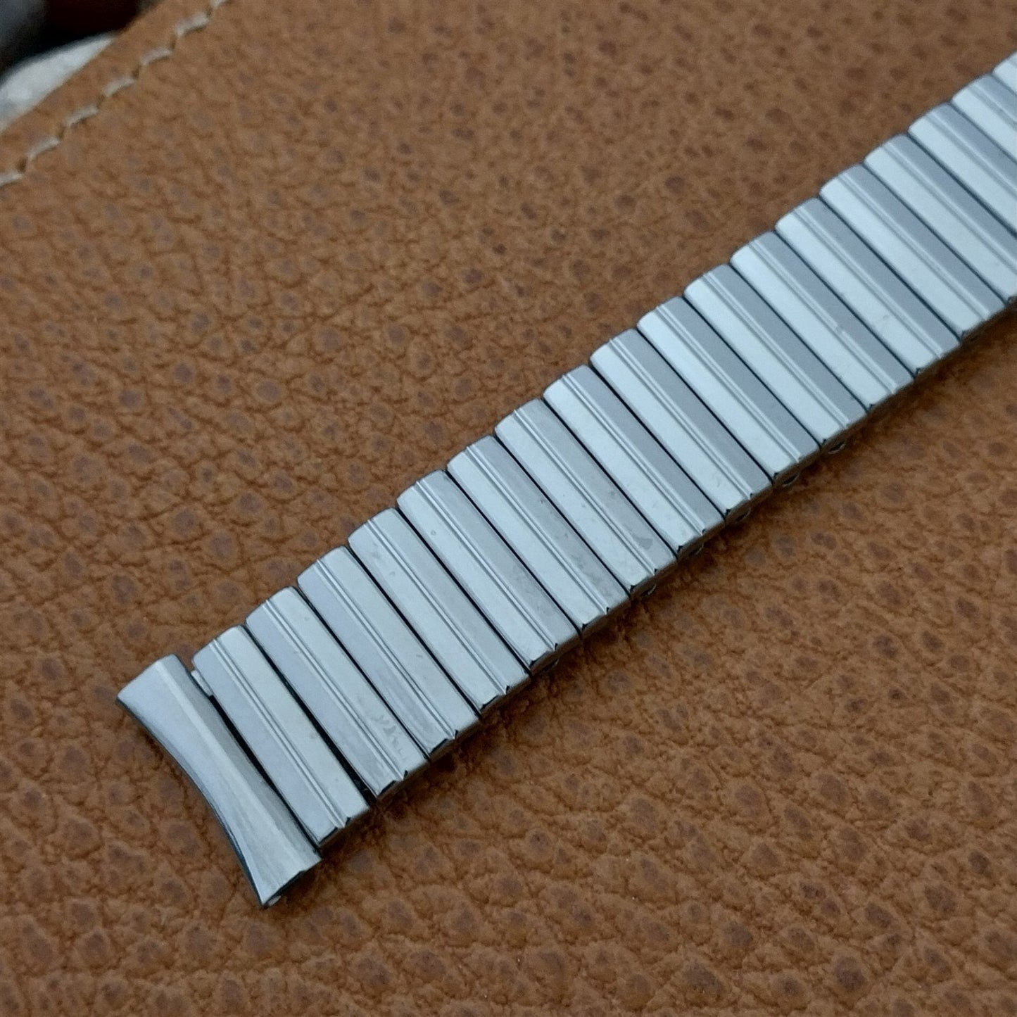 Facile 17mm Stainless Steel Expansion short 1960s Unused nos Vintage Watch Band