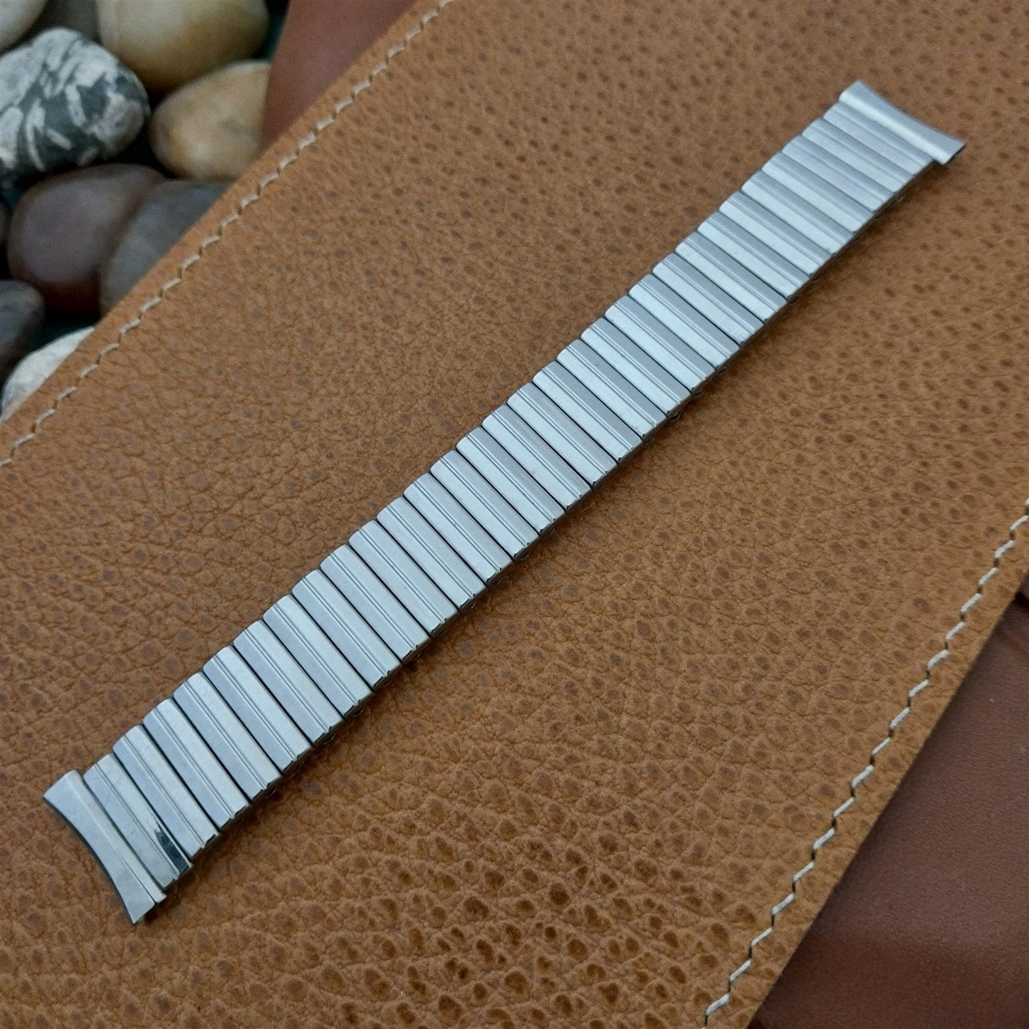 Facile 17mm Stainless Steel Expansion short 1960s Unused nos Vintage Watch Band