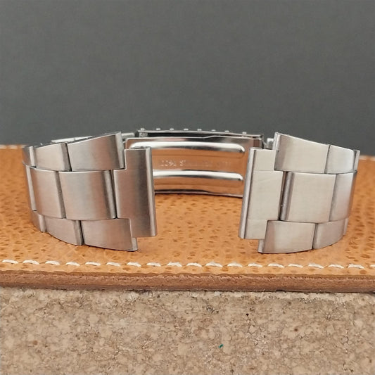 Vintage 18mm Flared Stainless Steel Unused nos Classic 1970s Watch Band