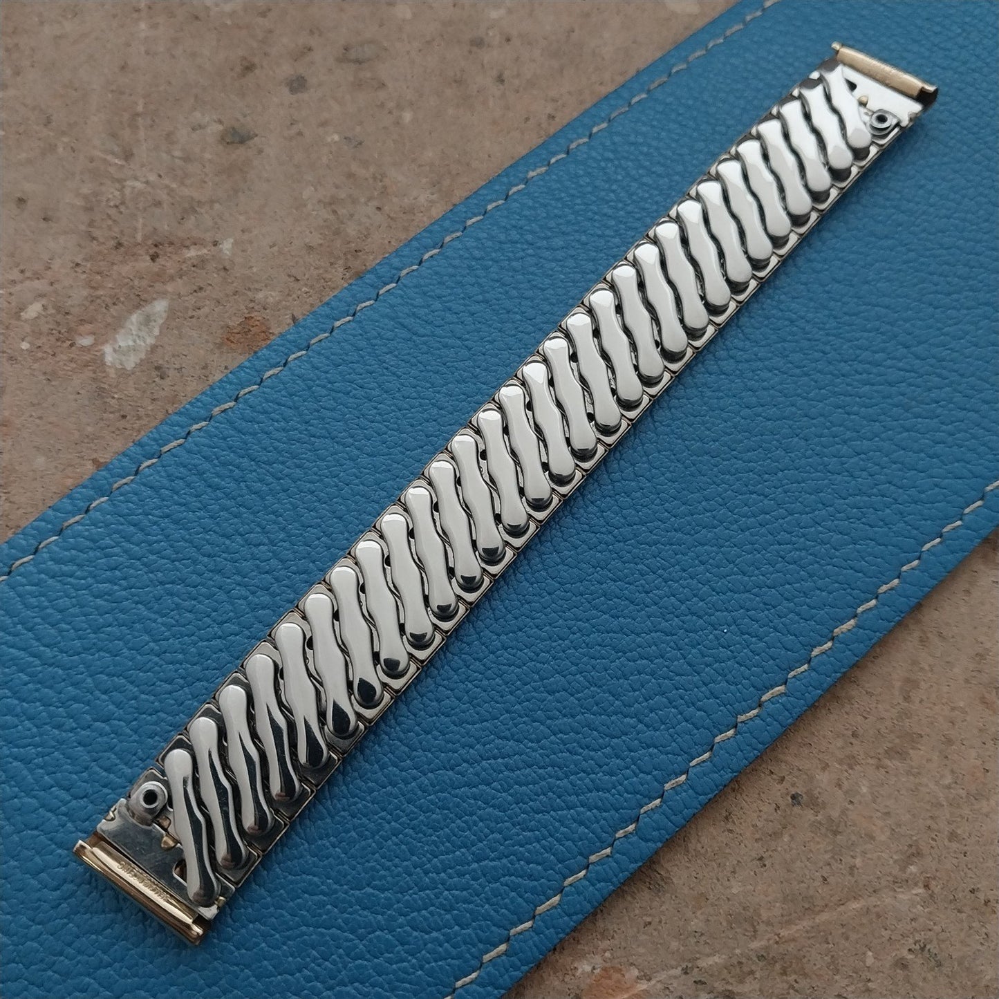 5/8" 10k Gold-Filled Expansion nos Bellavance 1950s Vintage Watch Band