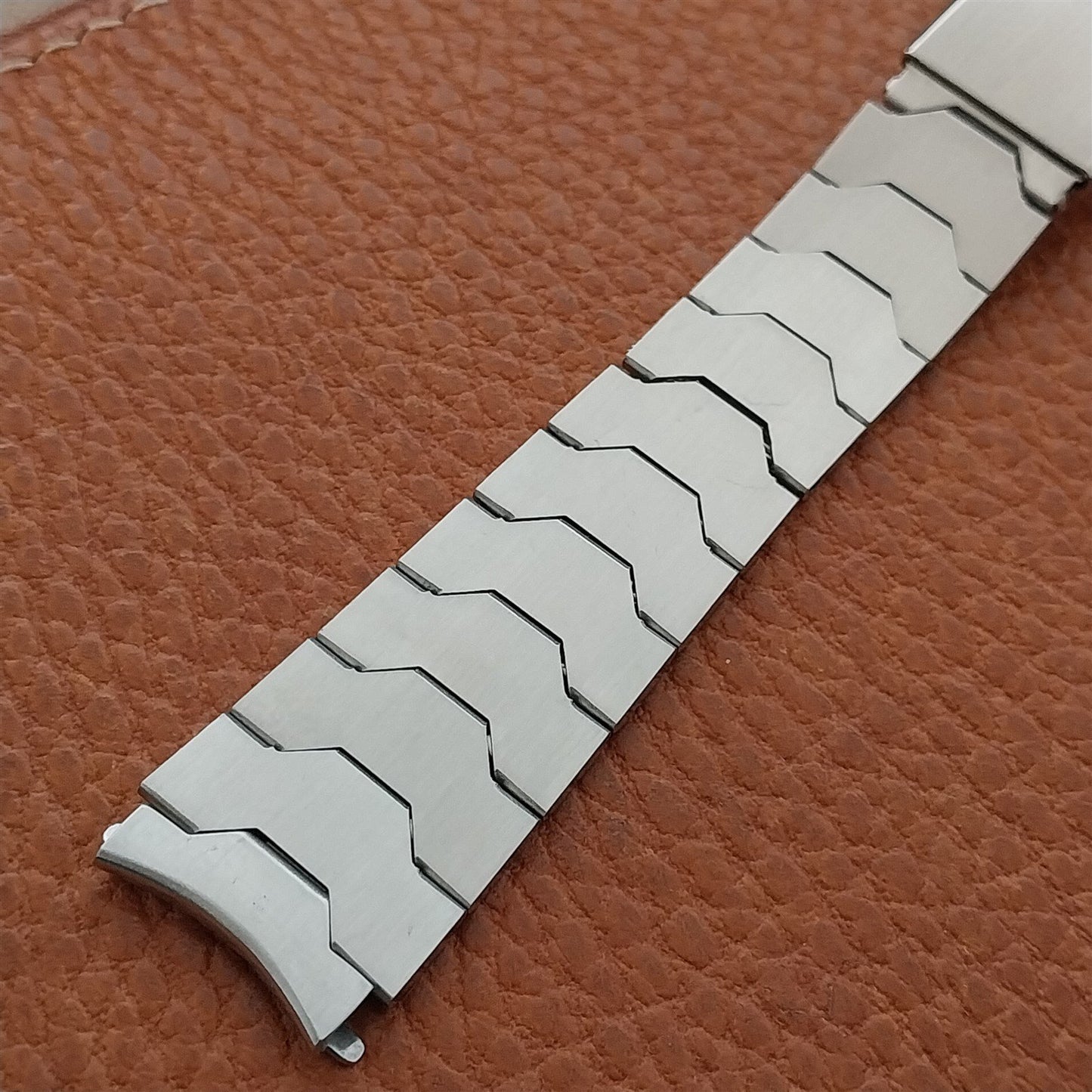 Vintage 17.2mm Stainless Steel Flared Unused nos Classic Watch Band