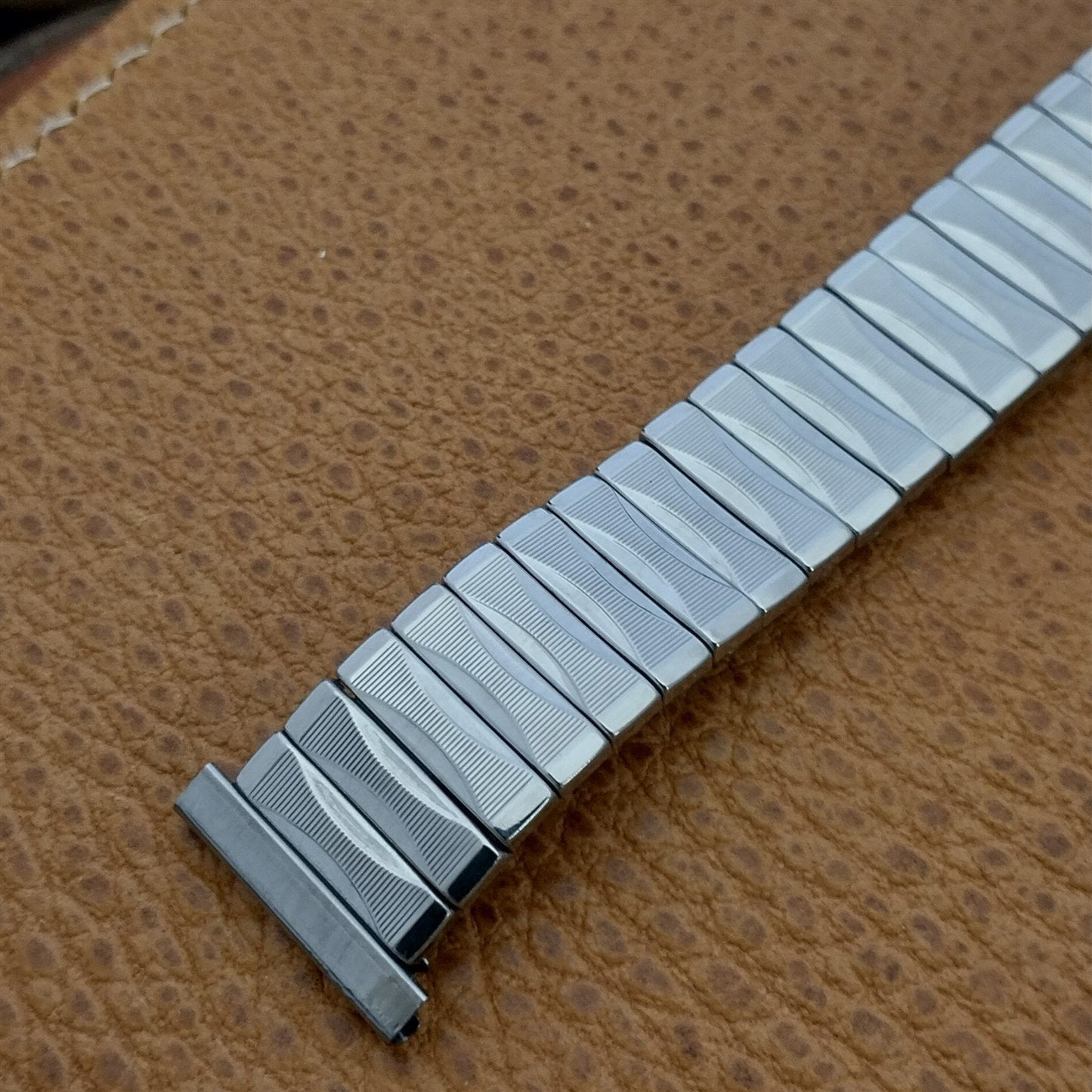 Umat 3/4" 5/8" Stainless Steel Expansion nos Unused 1960s Vintage Watch Band