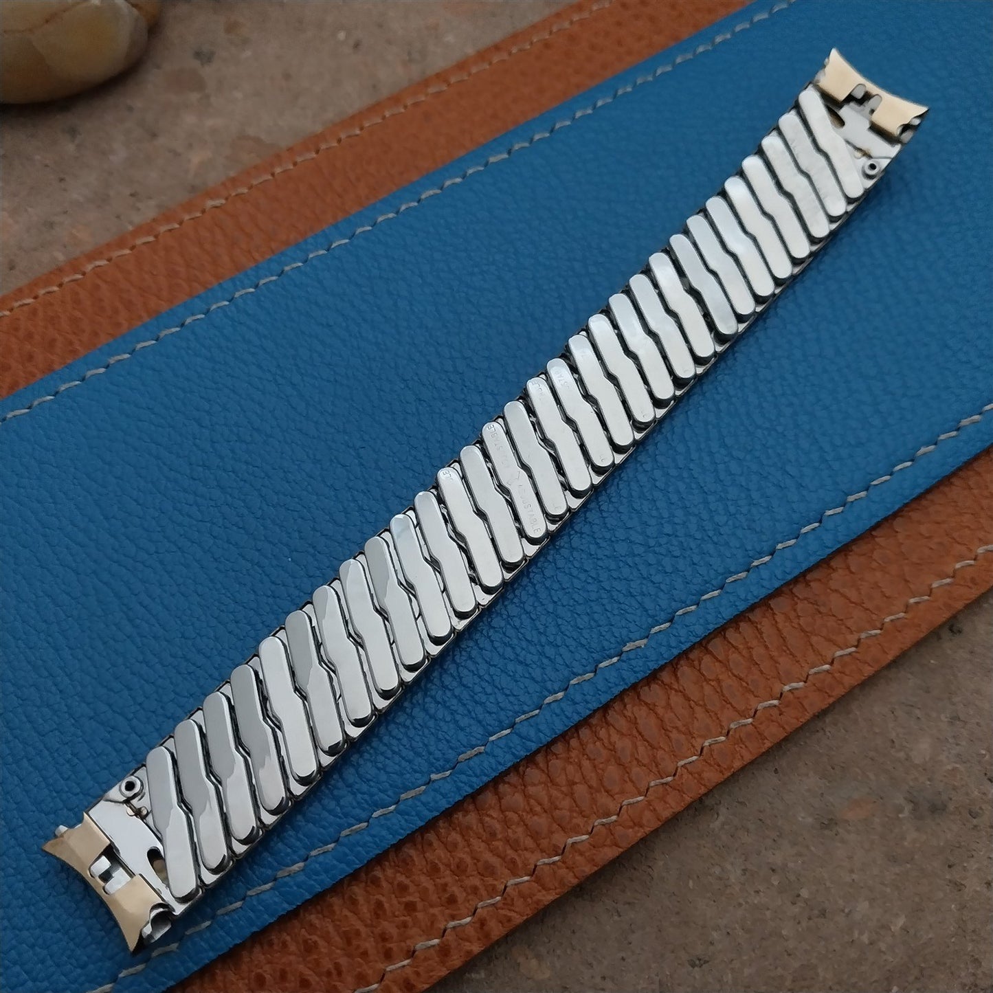 5/8" Baldwin Yellow Gold-Filled Classic Stretch Unused 1960s Vintage Watch Band