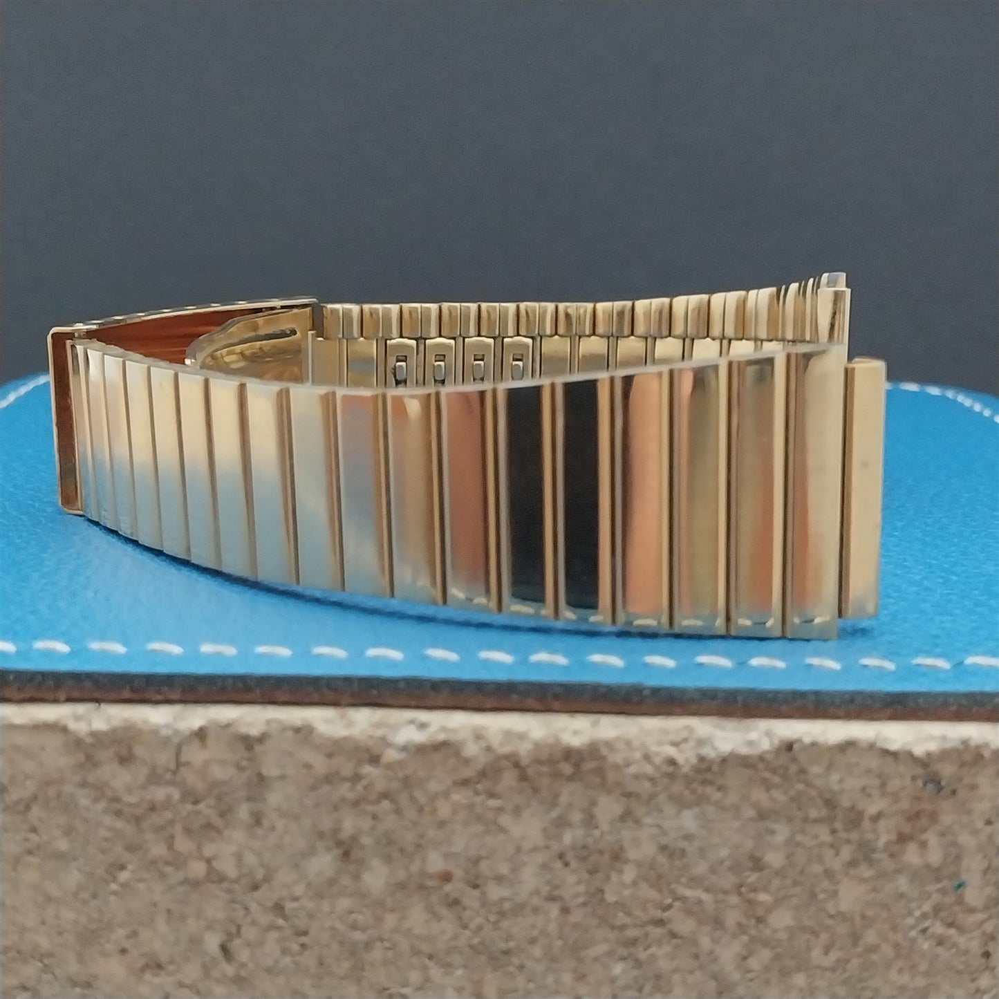 Timeband 19mm Flared Gold-Plated LED Classic NOS 1970s-1980s Vintage Watch Band