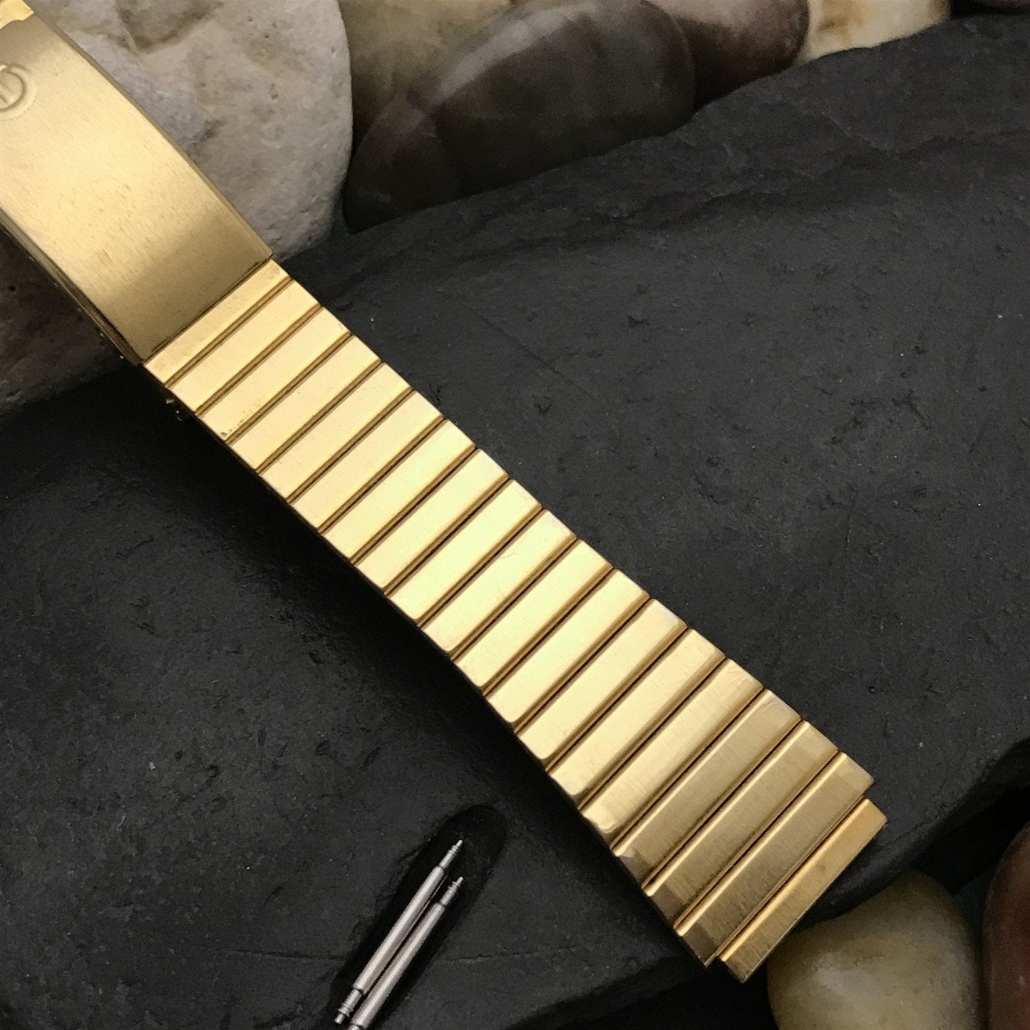 Timeband 19mm Flared Gold-Plated LED nos 1970s-1980s Vintage Watch Band