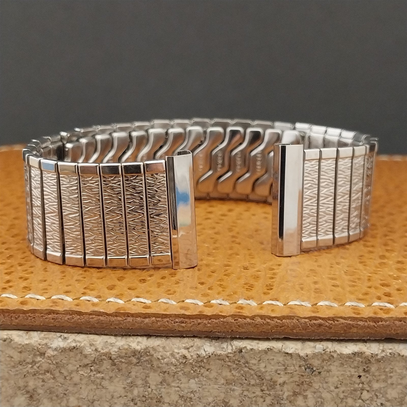 19mm 18mm 17mm 10k White Gold Filled Flex-Let Unused 1950s Vintage Watch Band