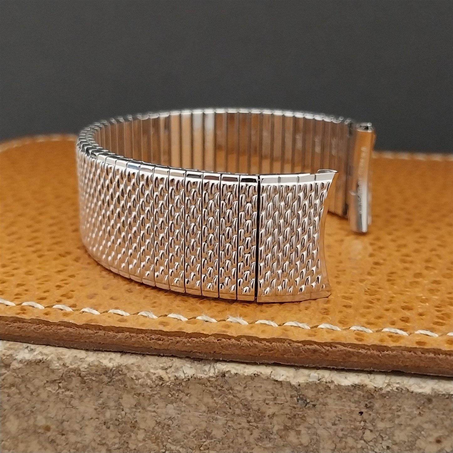 17.2mm White Gold-Filled Speidel Thinline Short nos Unused Vintage Watch Band