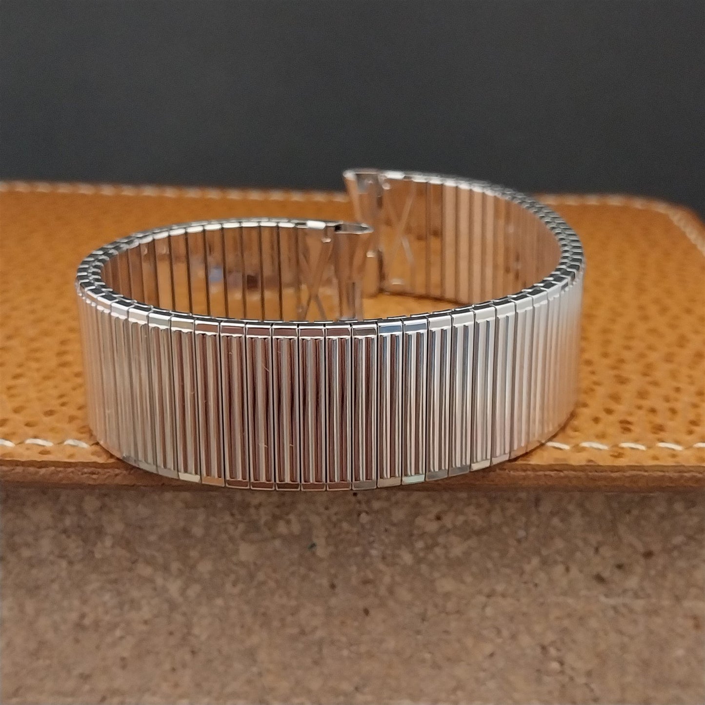 10K White Gold-Filled Classic Speidel Thinline Long 17.2mm Vintage Watch Band