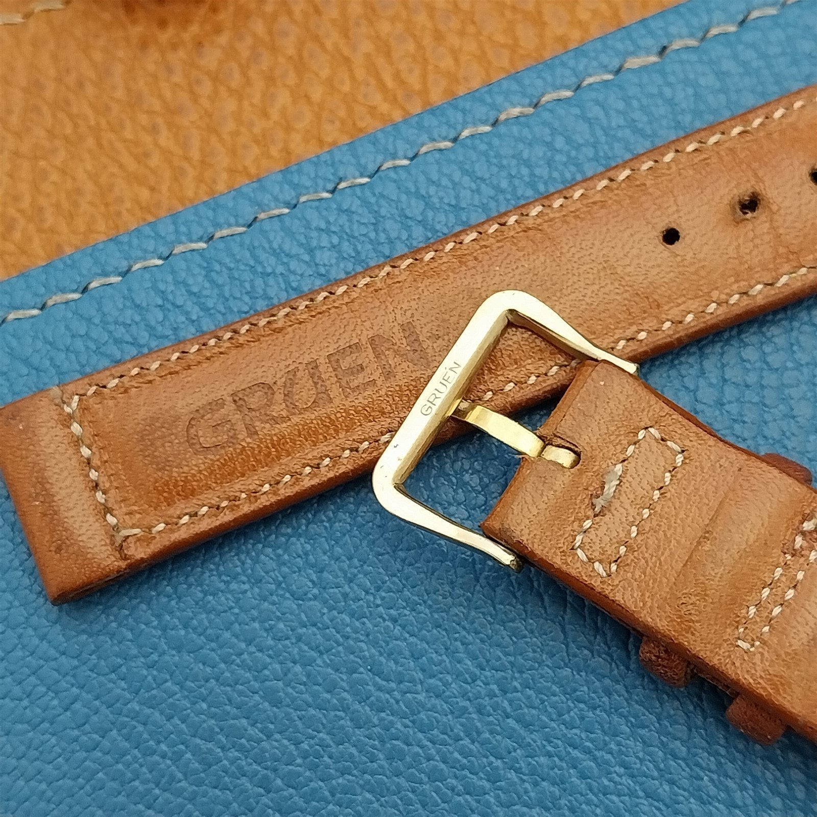 Classic 5/8" Gruen Saddle Leather Unused nos Vintage Watch Band & Logo Buckle