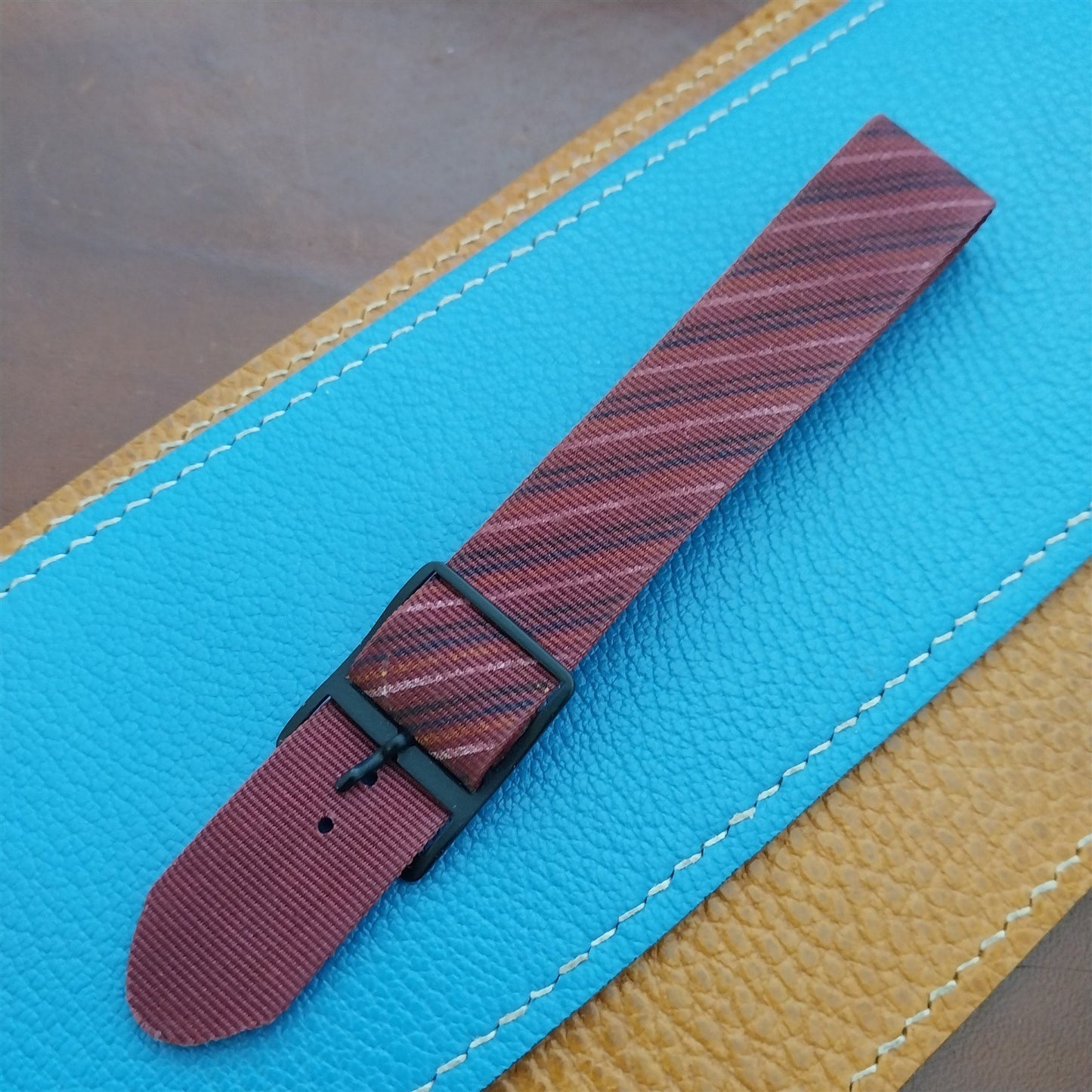 18mm John Weitz Nylon Classic Single Pass Unused 1990s Vintage Watch Strap