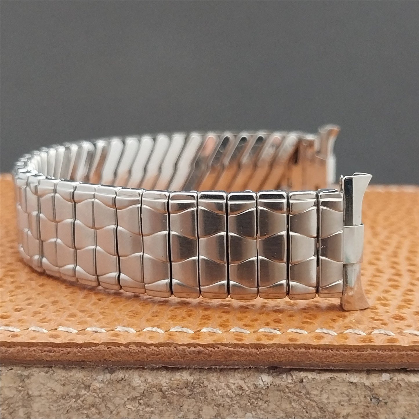 Vintage 17mm 18mm 19mm Baldwin Stainless Steel Expansion Unused 1960s Watch Band