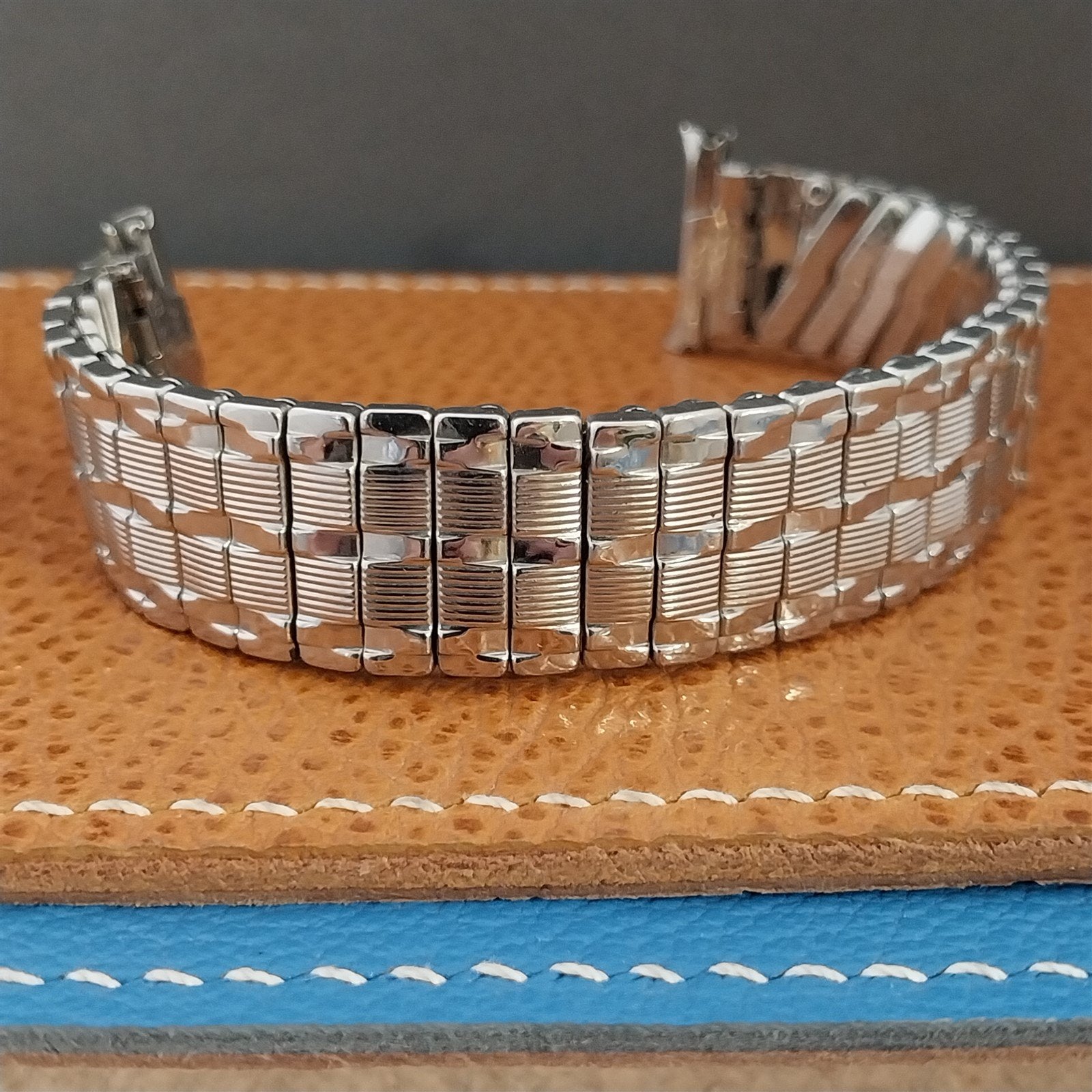 Long Stainless Steel Expansion 16mm-19mm Baldwin Unused 1960s Vintage Watch Band