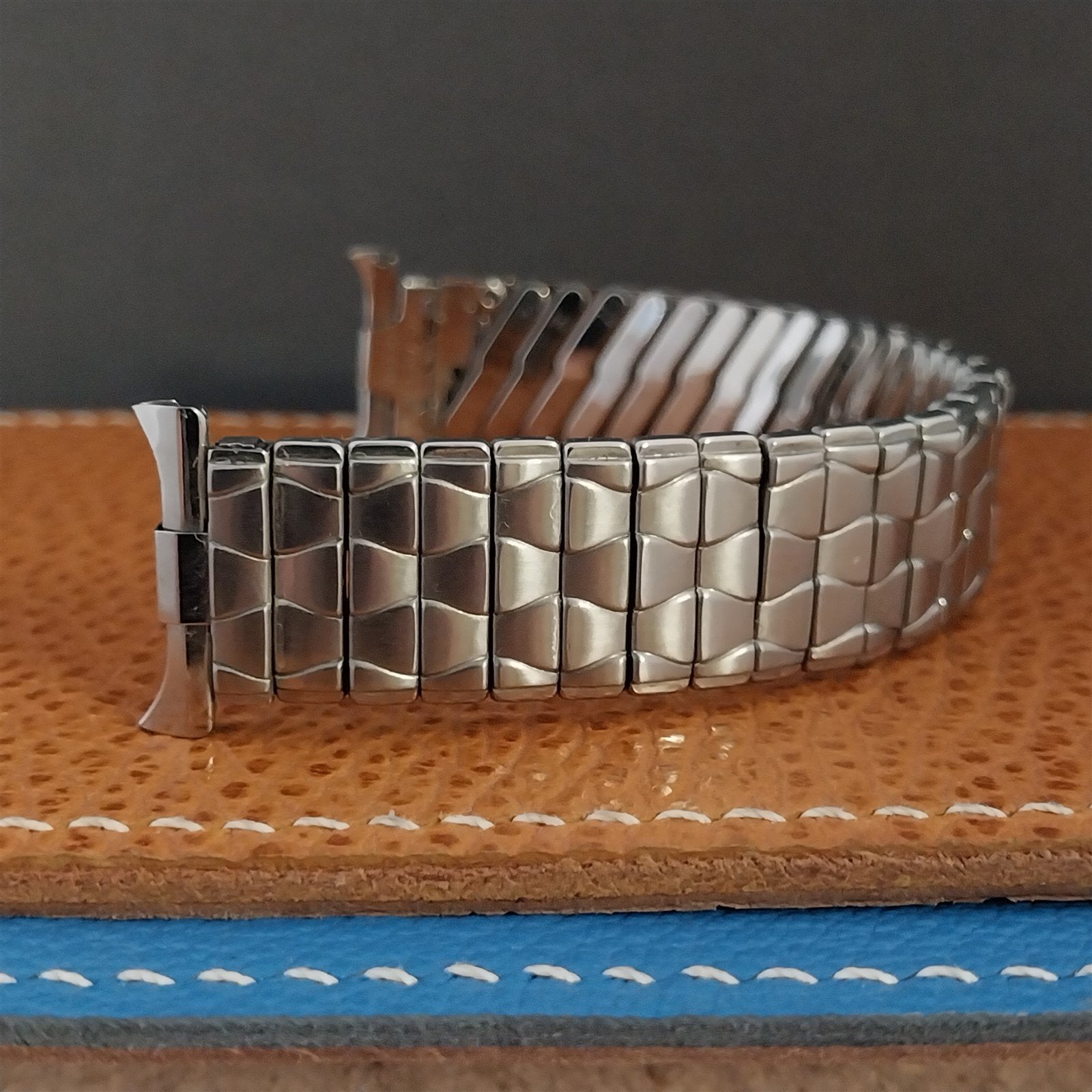 16mm 18mm 19mm Baldwin Stainless Steel Expansion Unused 1960s Vintage Watch Band