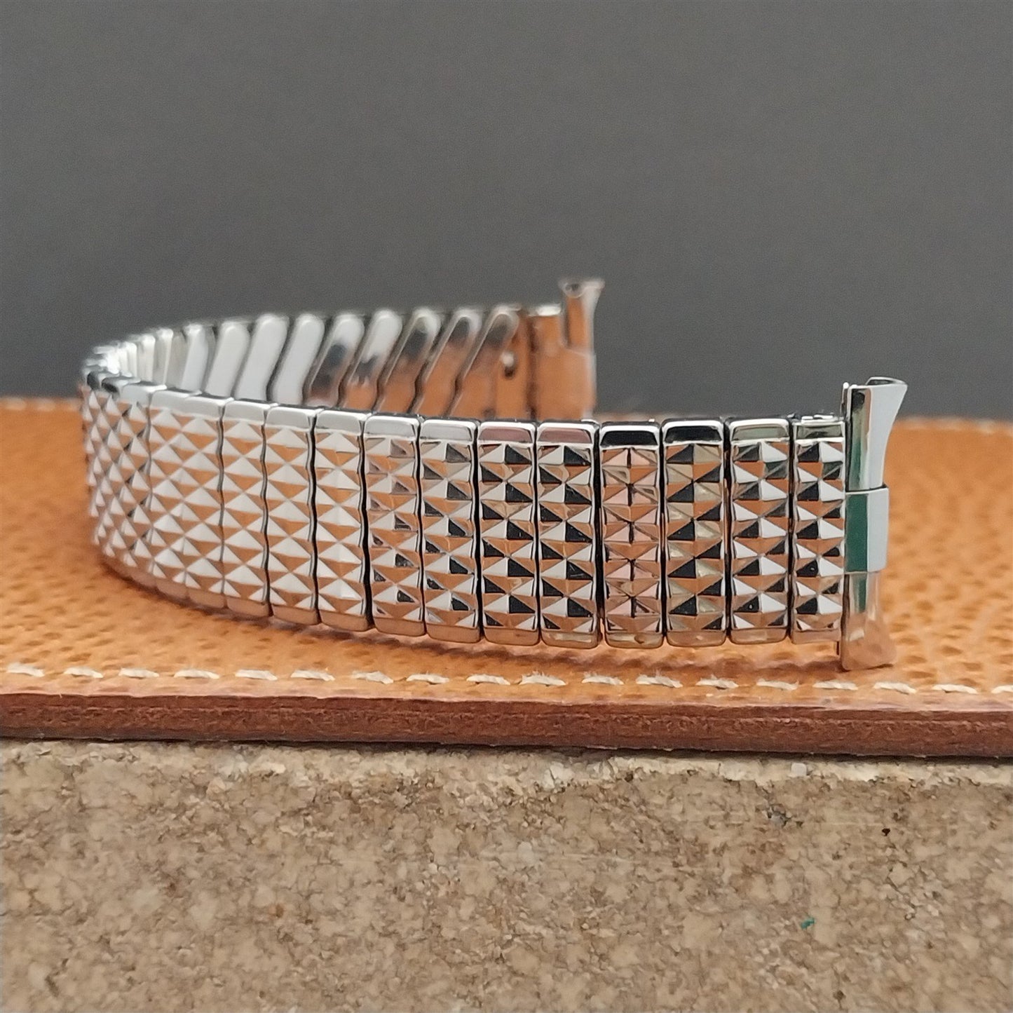 16mm 18mm 19mm Baldwin Stainless Steel Expansion Unused 1960s Vintage Watch Band