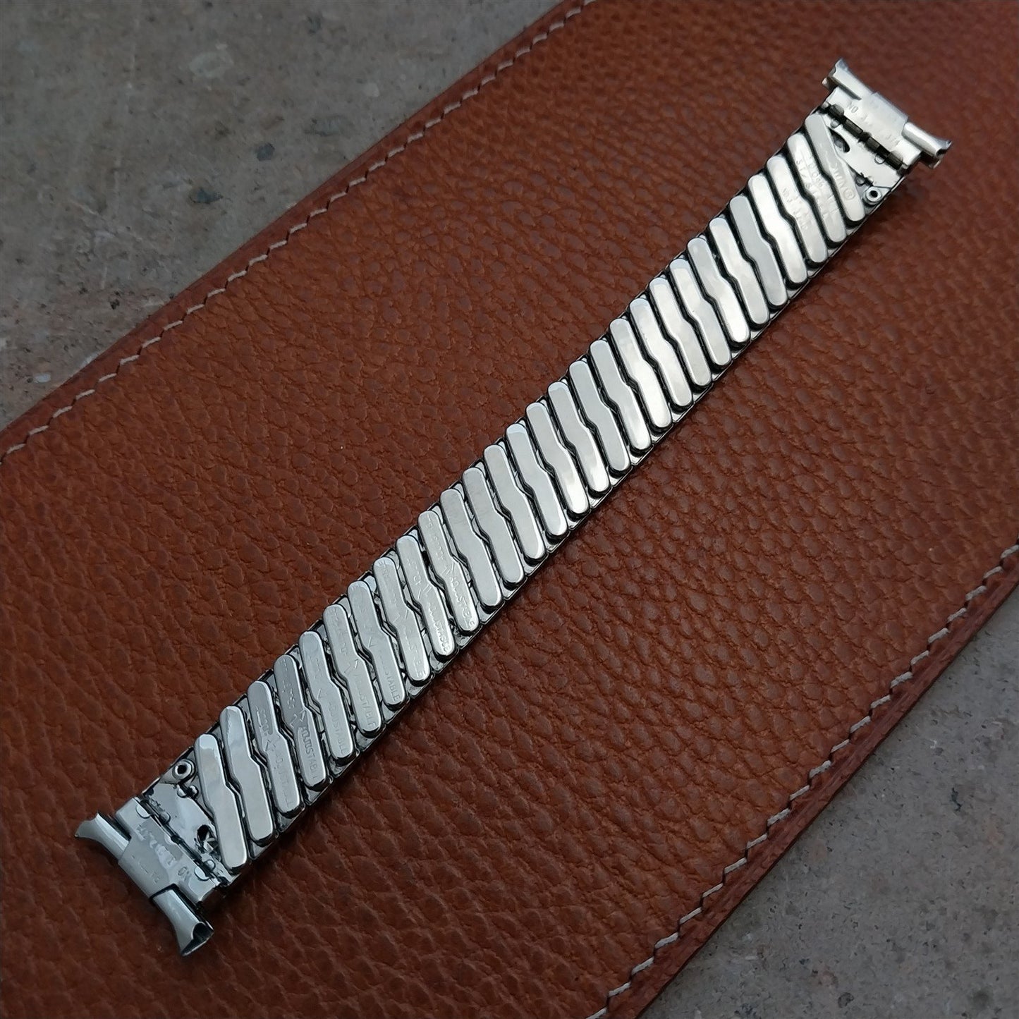 16mm 18mm 19mm Baldwin Stainless Steel Expansion Unused 1960s Vintage Watch Band