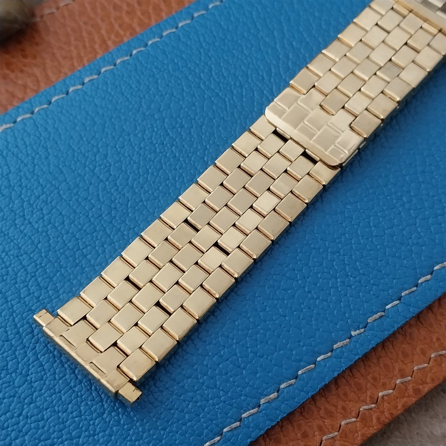 Vintage GoldTone 17mm 18mm 19mm Plated Stretch Classic Overlap Unused Watch Band