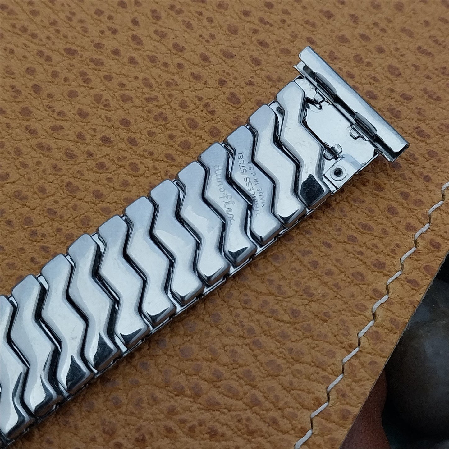 Long Duro-Flex USA Stainless Steel Stretch nos 1950s Unused Vintage Watch Band
