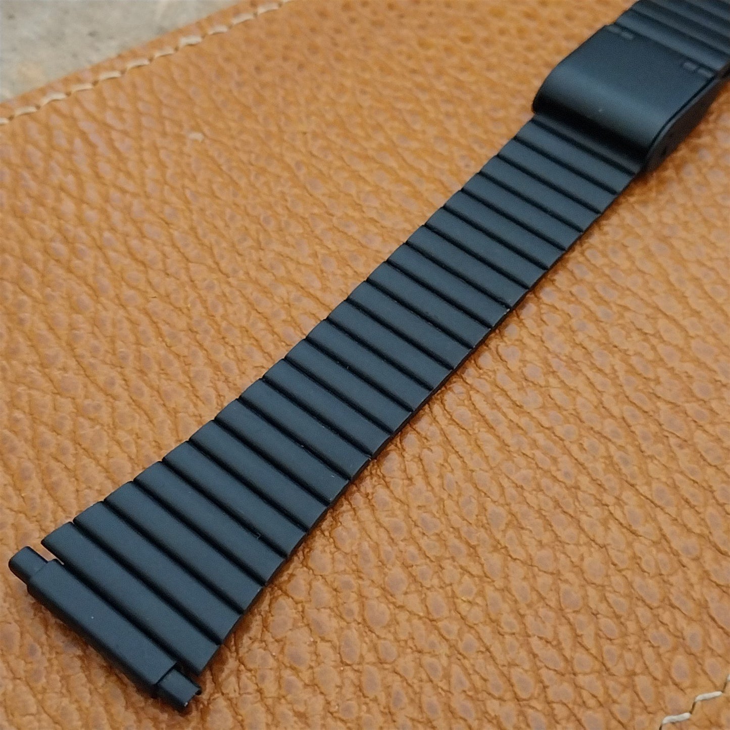 18mm 19mm 20mm Kreisler Black Stainless Steel Unused 1980s Vintage Watch Band