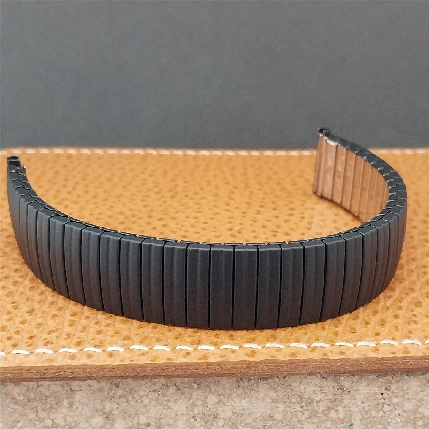 Vintage Speidel USA 17.2mm 17mm Black Classic Expansion nos Unused Watch Band
