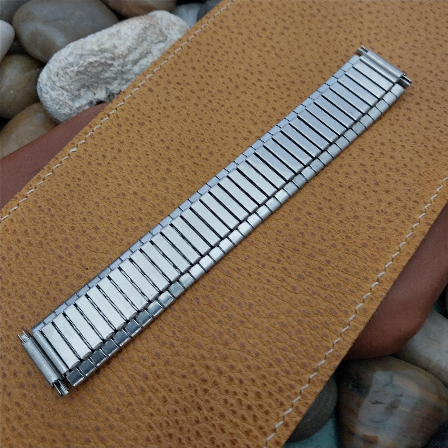 22mm Wide 19mm 20mm Ends Stainless Steel Expansion Unused nos Vintage Watch Band