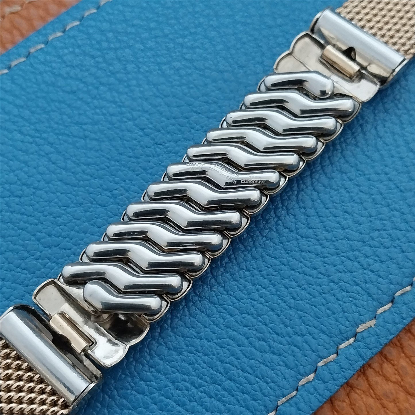 1940s Gold-Filled Kestenmade Cosmopolitan 5/8" Classic Unused Vintage Watch Band