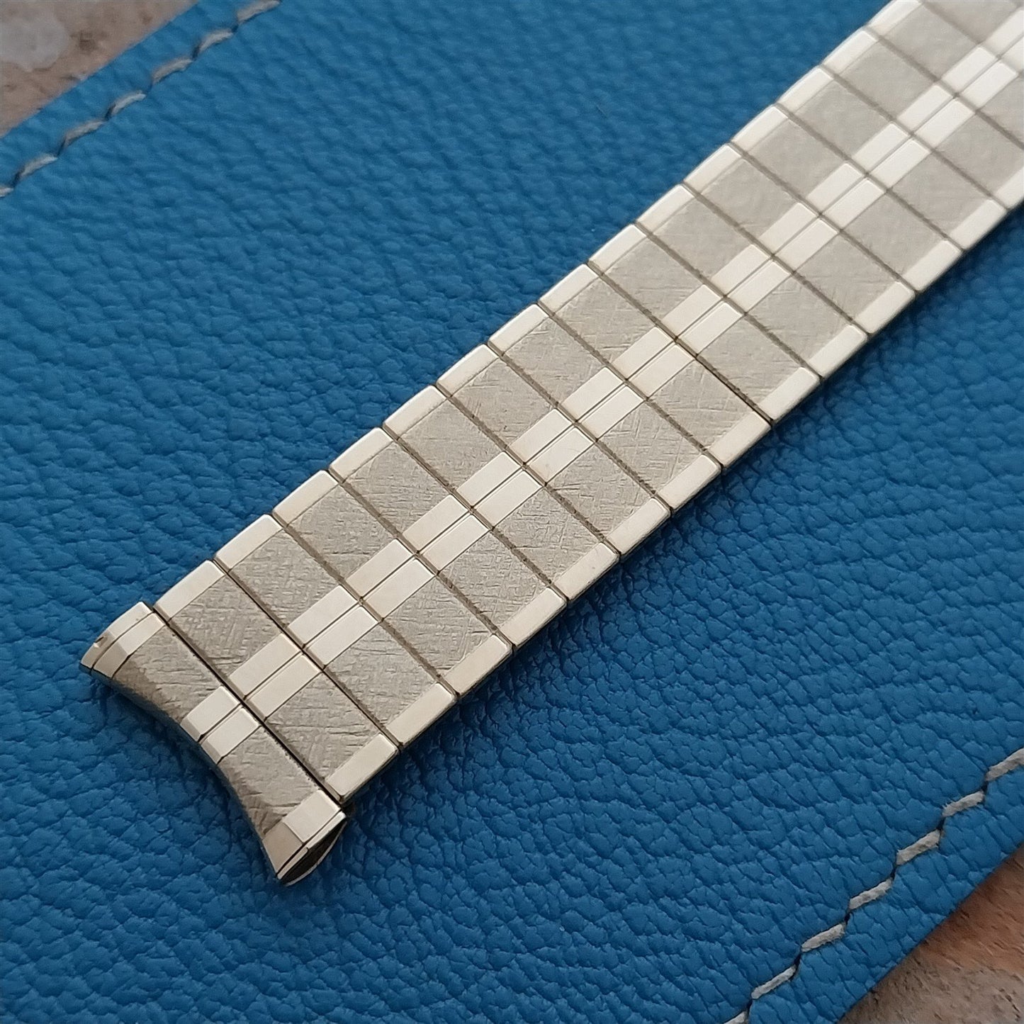 Vintage 1960s Watch Band 17.2mm Unused 10k Gold-Filled Uniflex Slim Expansion