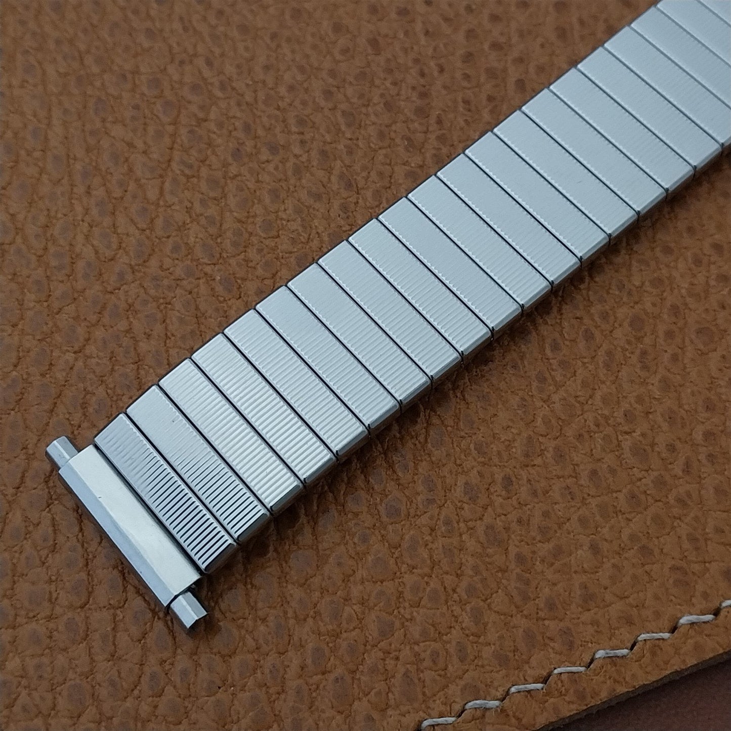 Stainless Dura-Flex Stretch Expansion 16mm-20mm nos Kreisler Vintage Watch Band