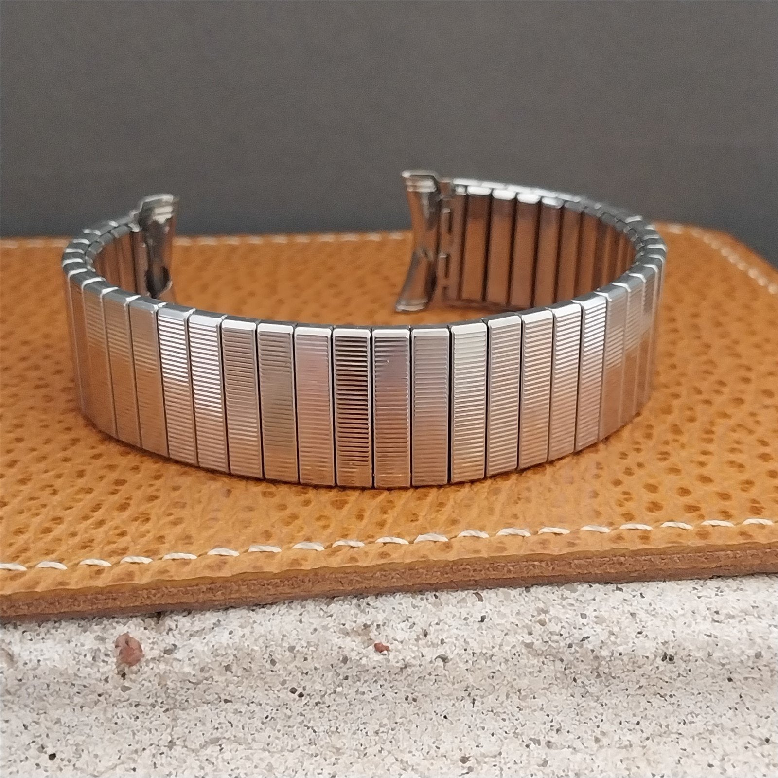 1960s USA Made Kreisler 19mm Stainless Steel DuraFlex nos Vintage Watch Band