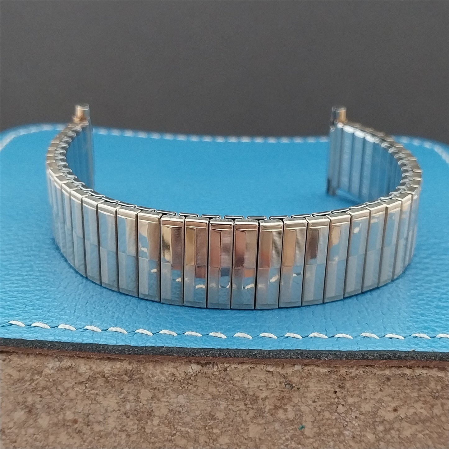 20mm 19mm JB Champion Stretch Gold RGP Unused Classic 1970s Vintage Watch Band