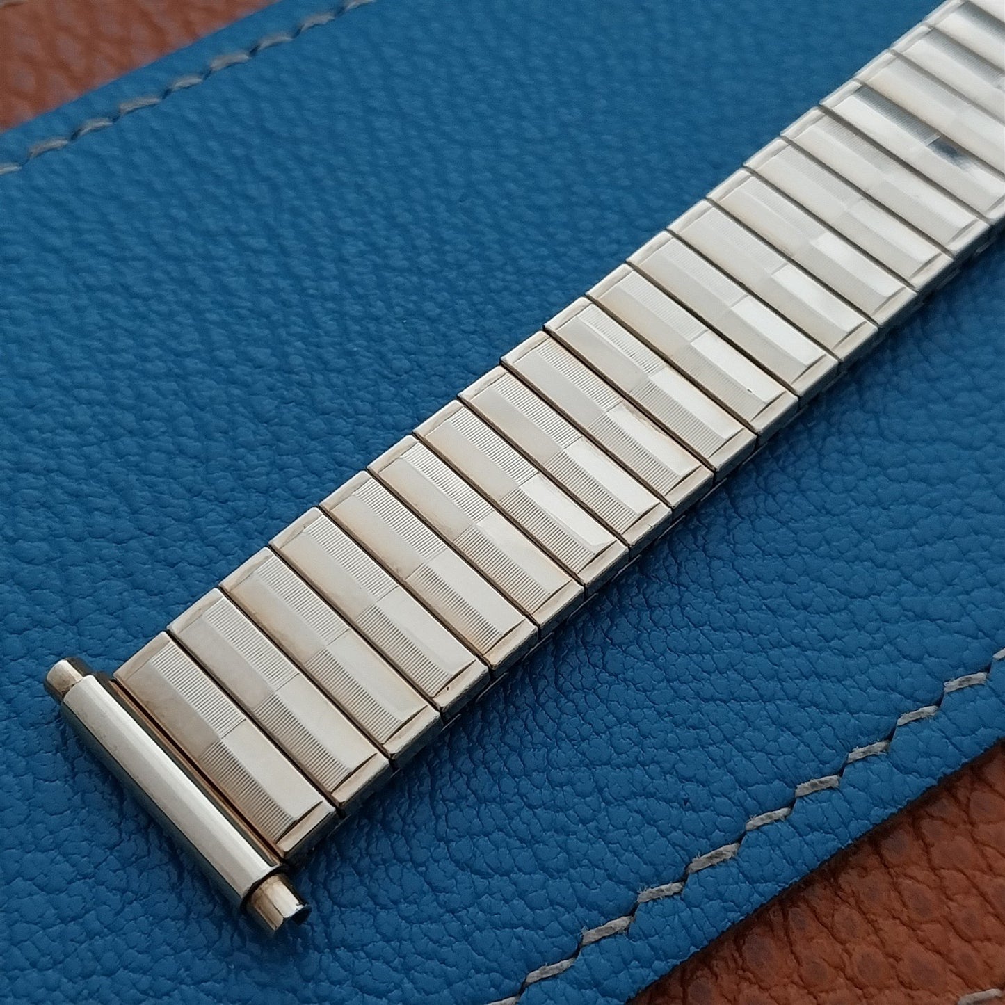 20mm 19mm JB Champion Stretch Gold RGP Unused Classic 1970s Vintage Watch Band