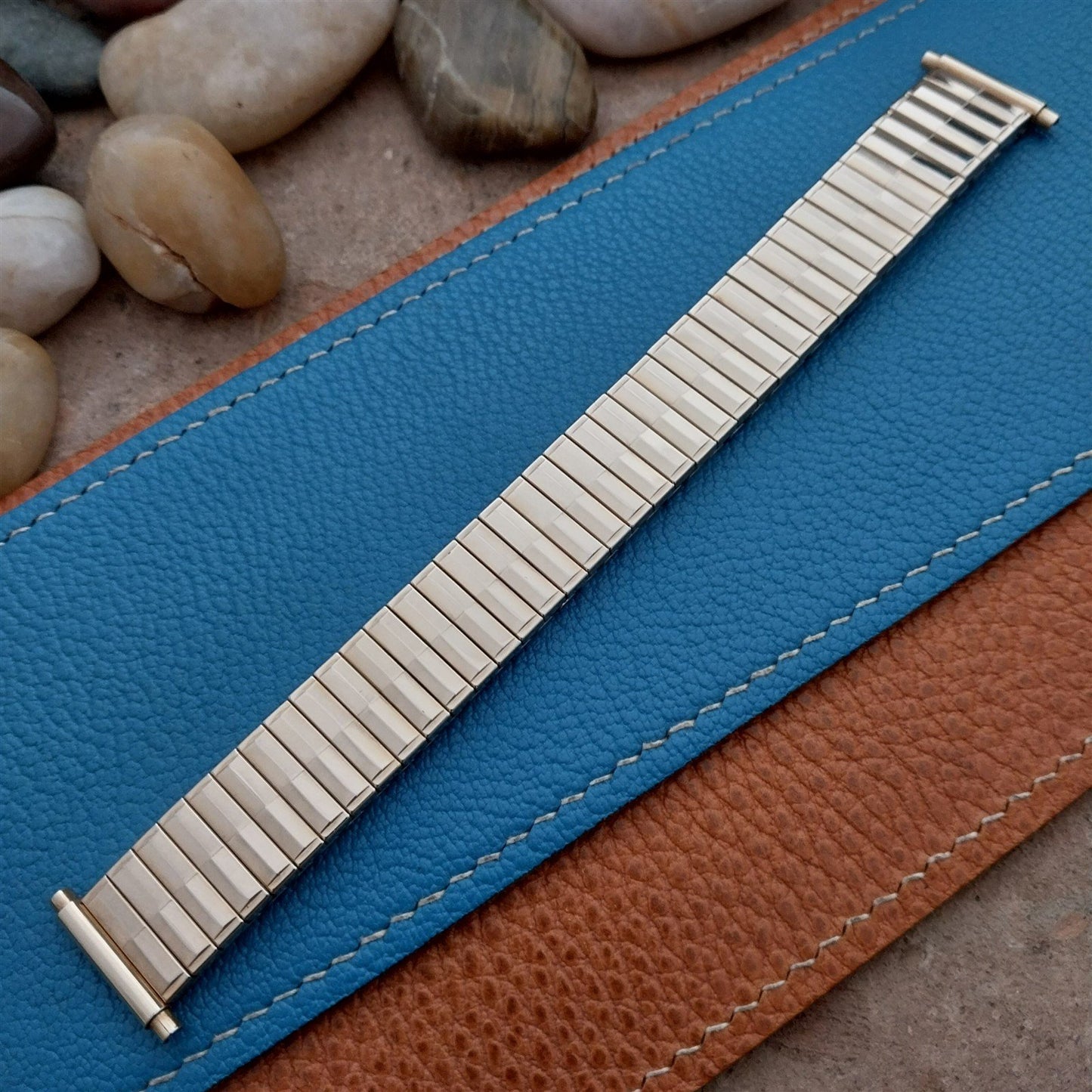 20mm 19mm JB Champion Stretch Gold RGP Unused Classic 1970s Vintage Watch Band