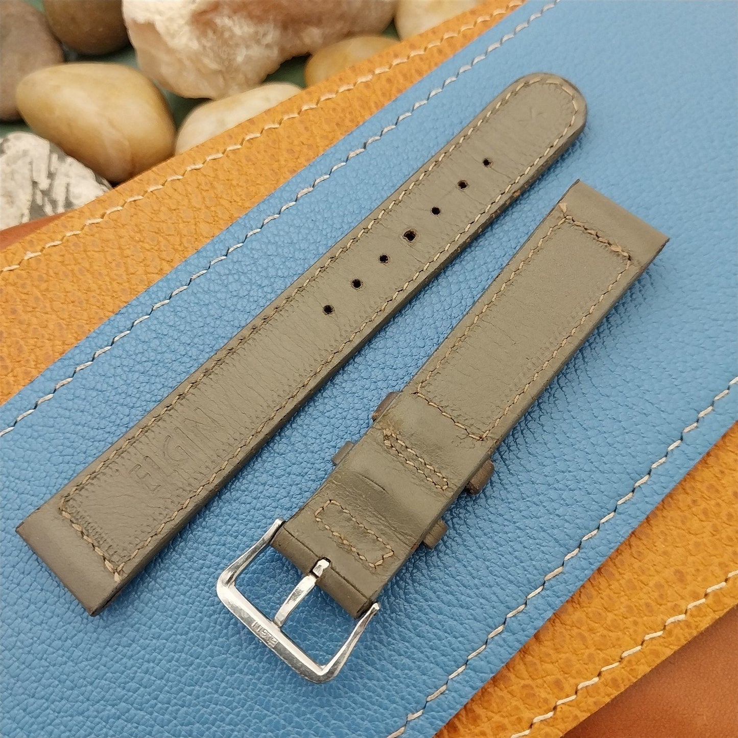 17.2mm Elgin Tapered Leather Unused Vintage Watch Band & Silver-Tone Logo Buckle