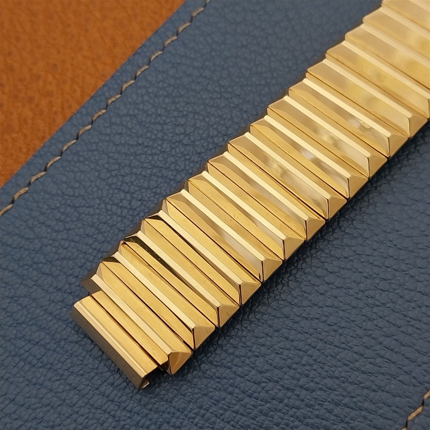 Wide 12k Gold-Filled JB Champion Golden Gables Unused 1950s Vintage Watch Band