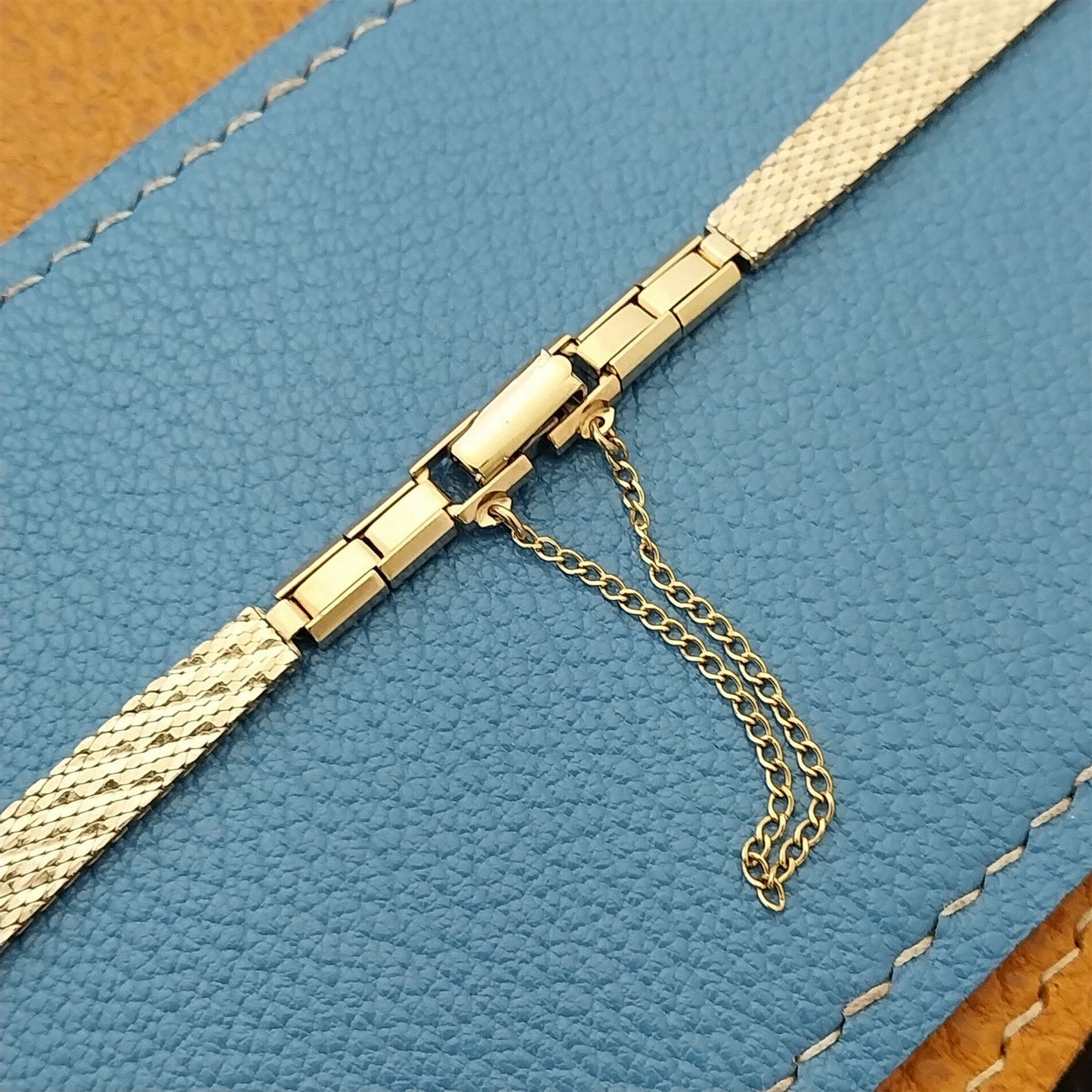 Kreisler Yellow Gold-Fill Ladies Mesh Unused 1960s Vintage Cocktail Watch Band