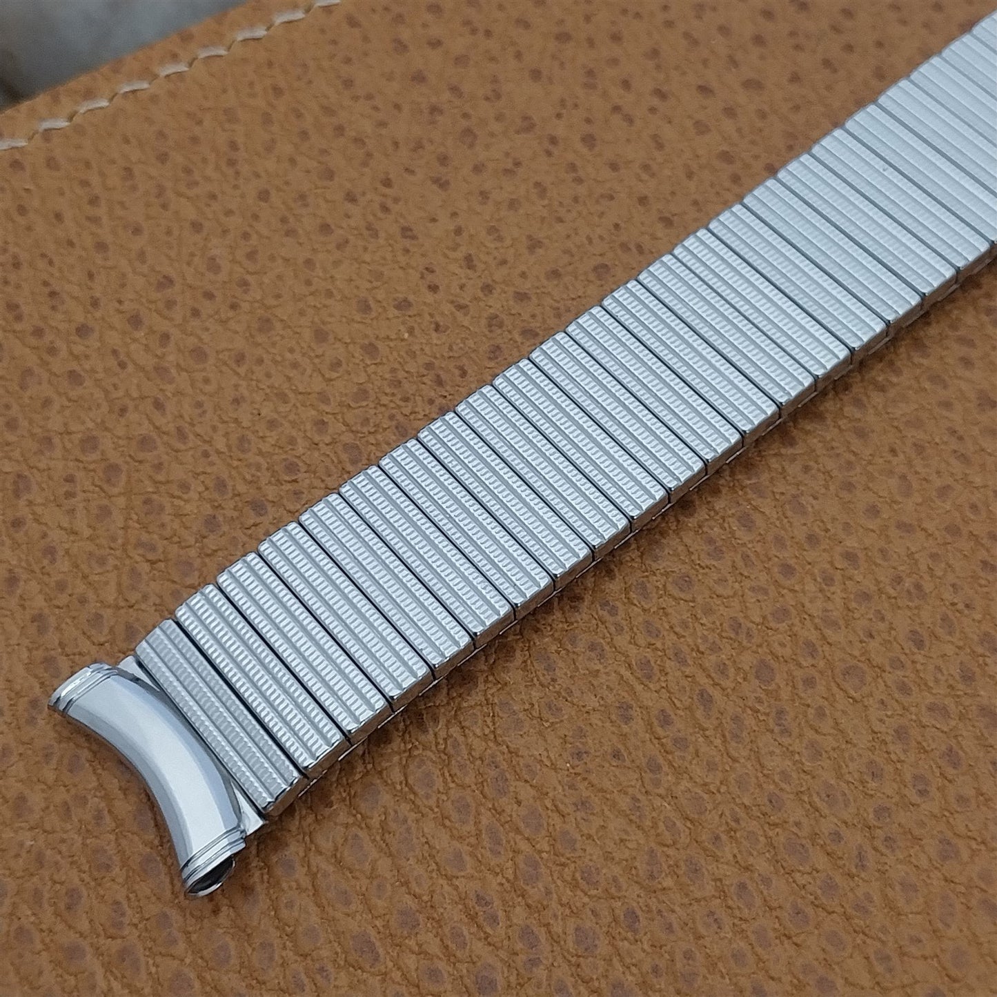 Long Kreisler 19mm 18mm Stainless Stretch Unused Classic 60s Vintage Watch Band