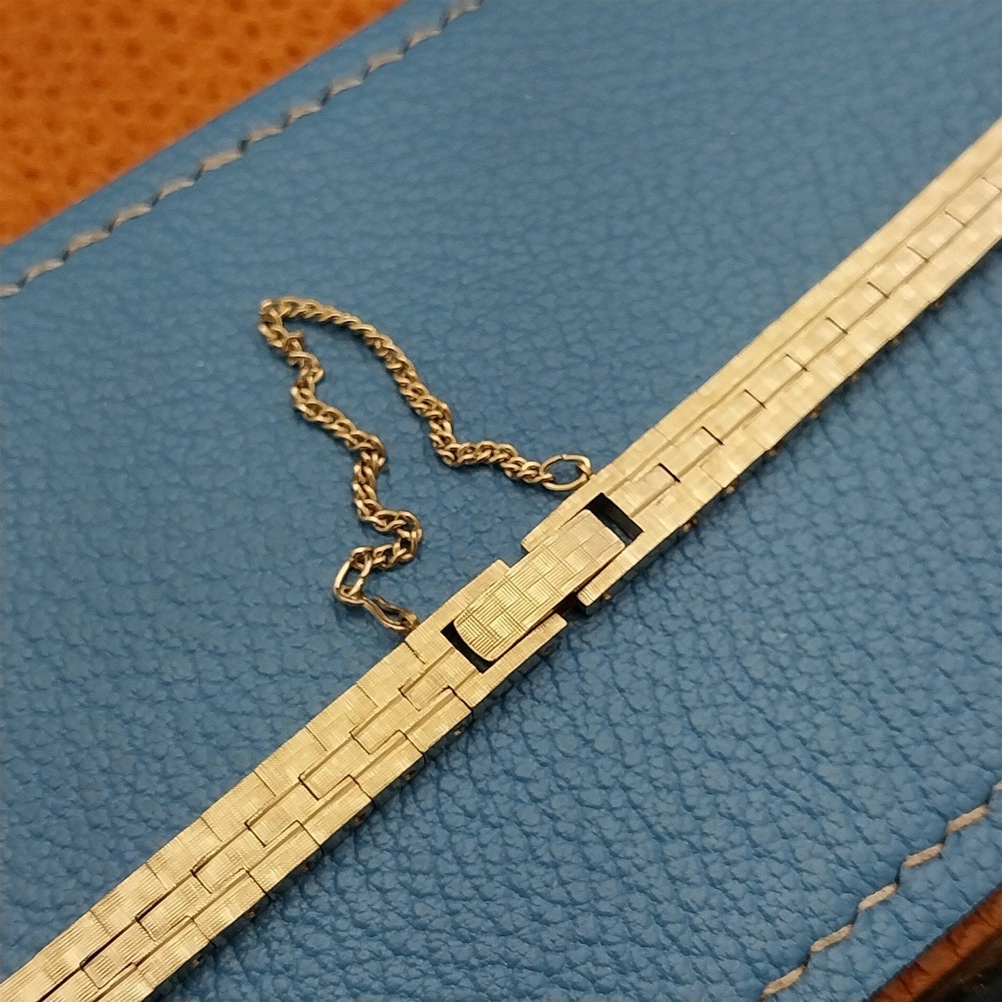 Seiko Yellow Gold-Tone Ladies Internal Lug Unused Vintage Watch Band