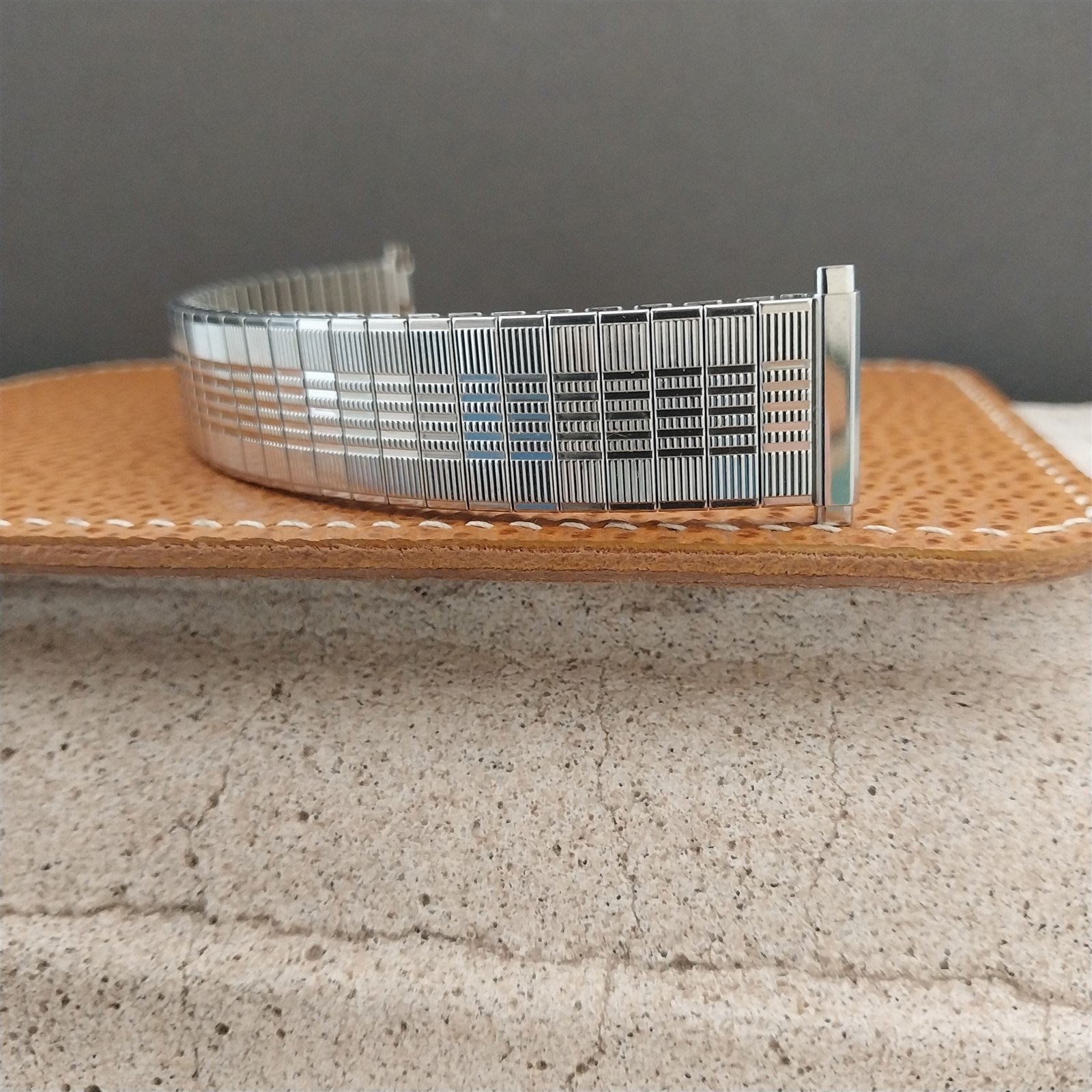 18mm 19mm Speidel Kingsway Stainless Steel nos unused 1970s Vintage Watch Band