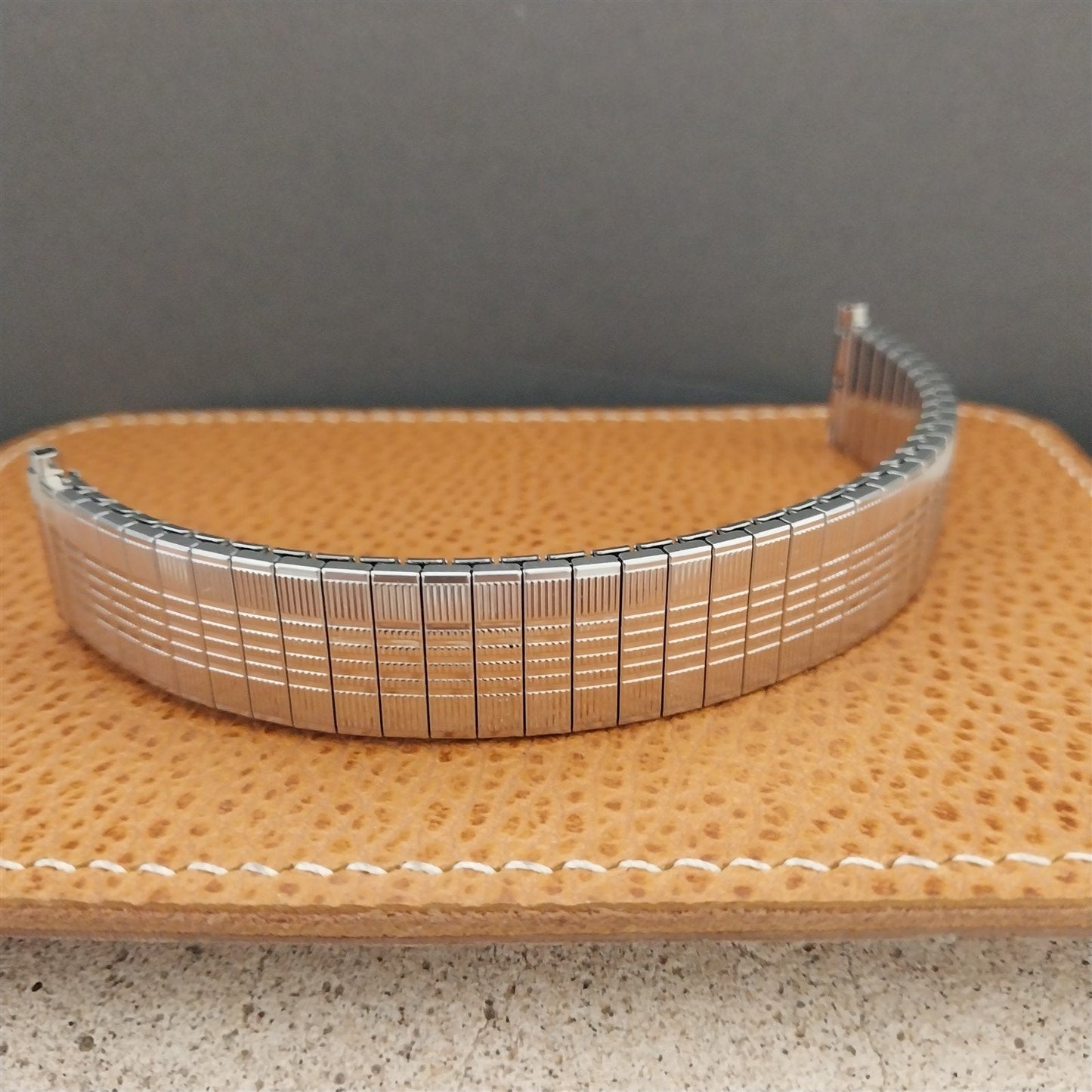 18mm 19mm Speidel Kingsway Stainless Steel nos unused 1970s Vintage Watch Band