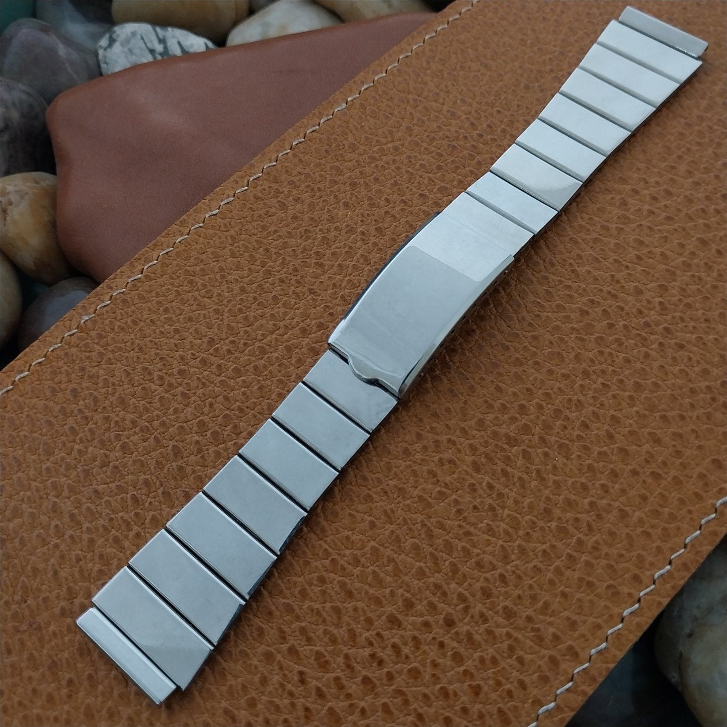 19mm Stainless Steel Flared Bar-Link 1970s nos unused Vintage Watch Band