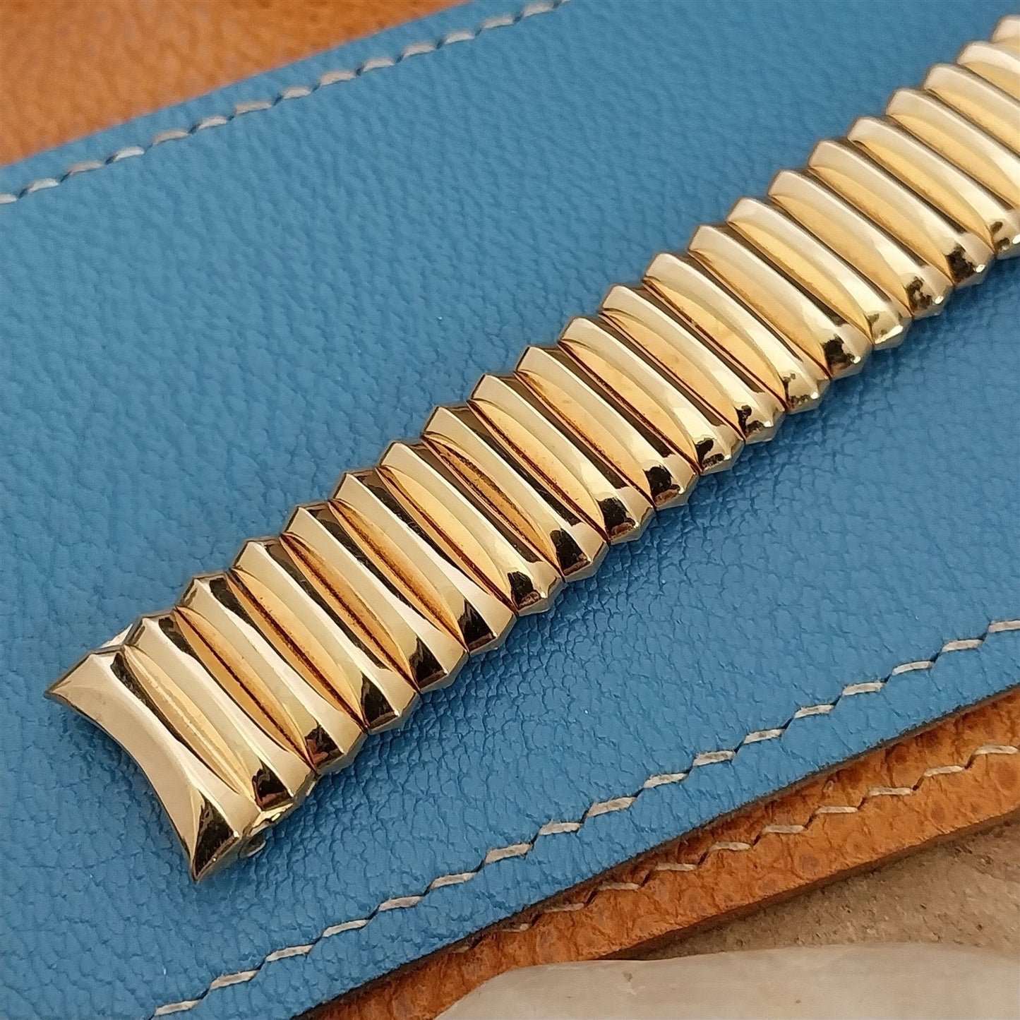 12k Gold-Filled Hadley 17.2mm Wide Expansion Unused 1950s Vintage Watch Band