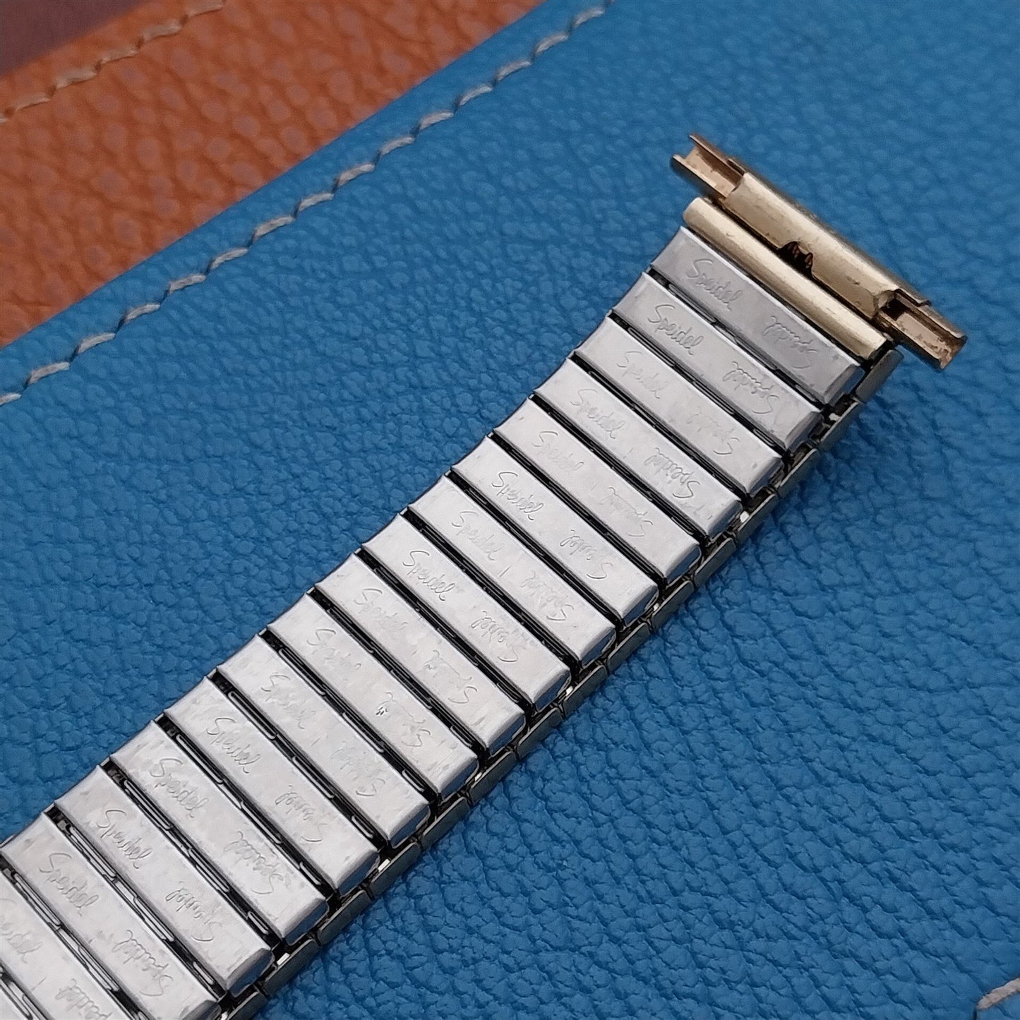 20mm 18mm Speidel Wide Radial Yellow Gold-Tone nos Long 1970s Vintage Watch Band
