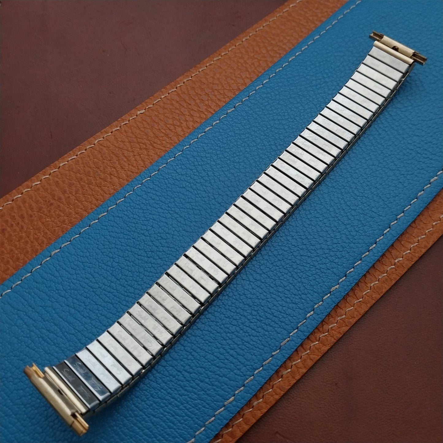 20mm 18mm Speidel Wide Radial Yellow Gold-Tone nos Long 1970s Vintage Watch Band