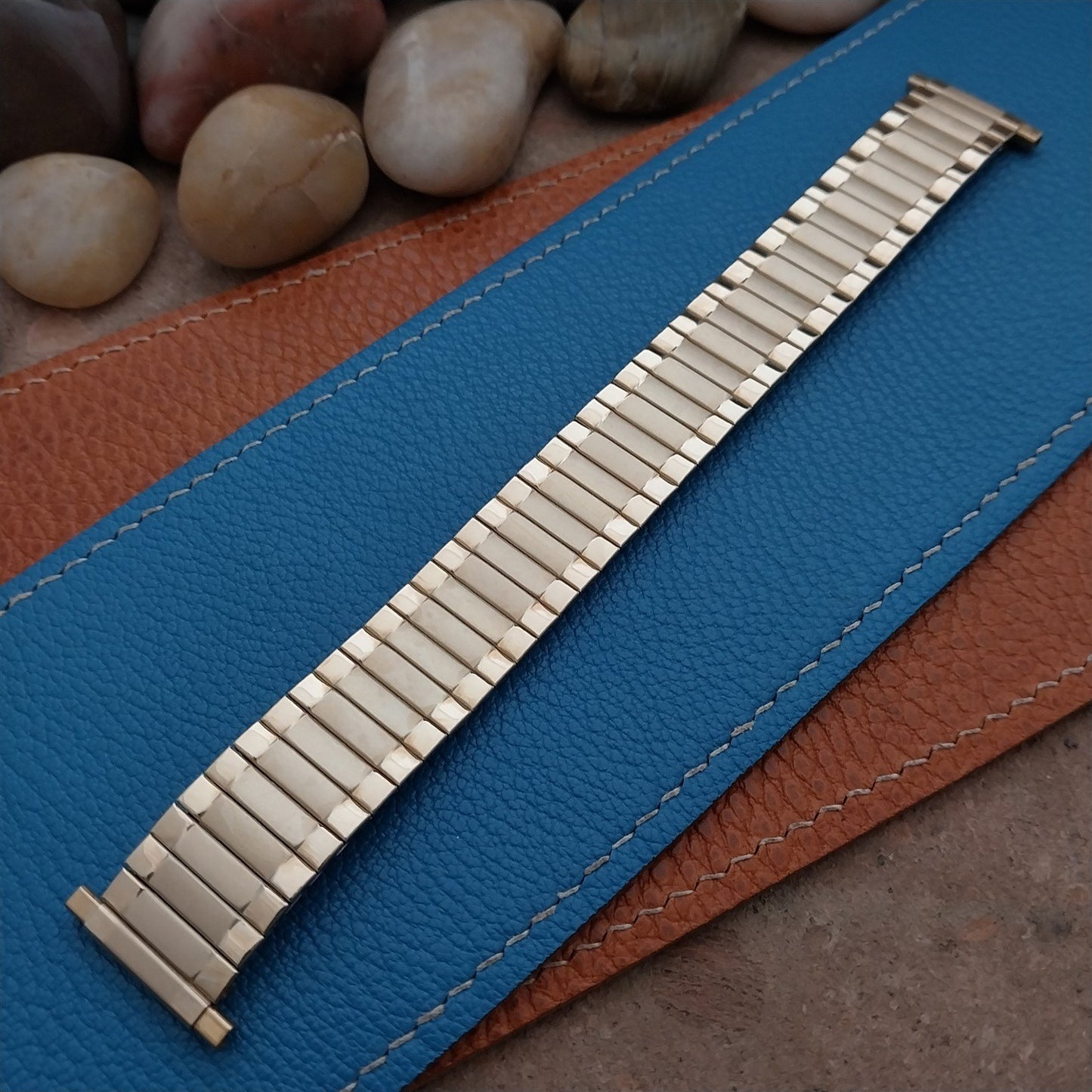 20mm 18mm Speidel Radial Yellow Gold-Tone Wide nos Long 1970s Vintage Watch Band