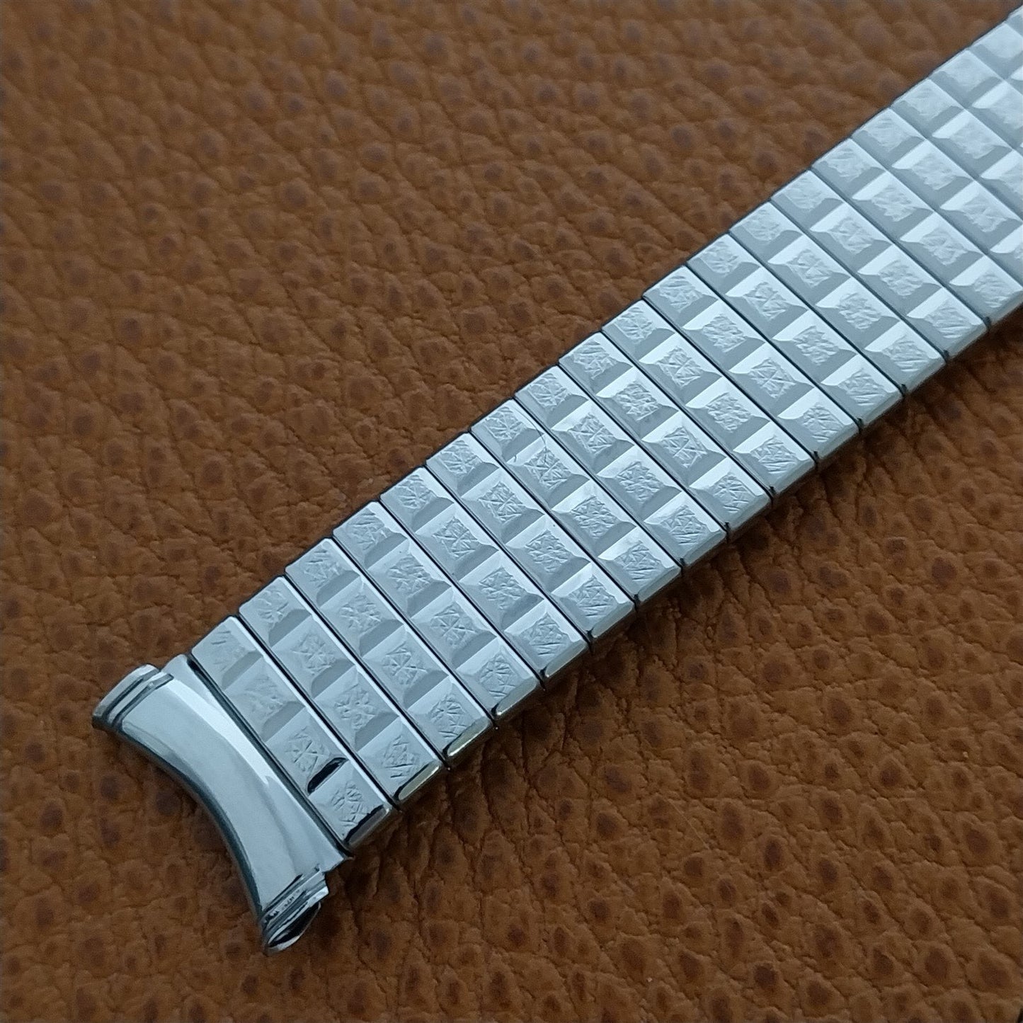 19mm 18mm Stainless Steel Long Kreisler DuraFlex Unused 1960s Vintage Watch Band