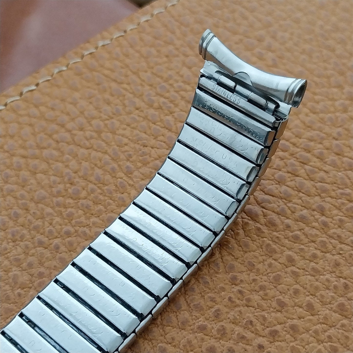 19mm 18mm Stainless Steel Long Kreisler DuraFlex Unused 1960s Vintage Watch Band